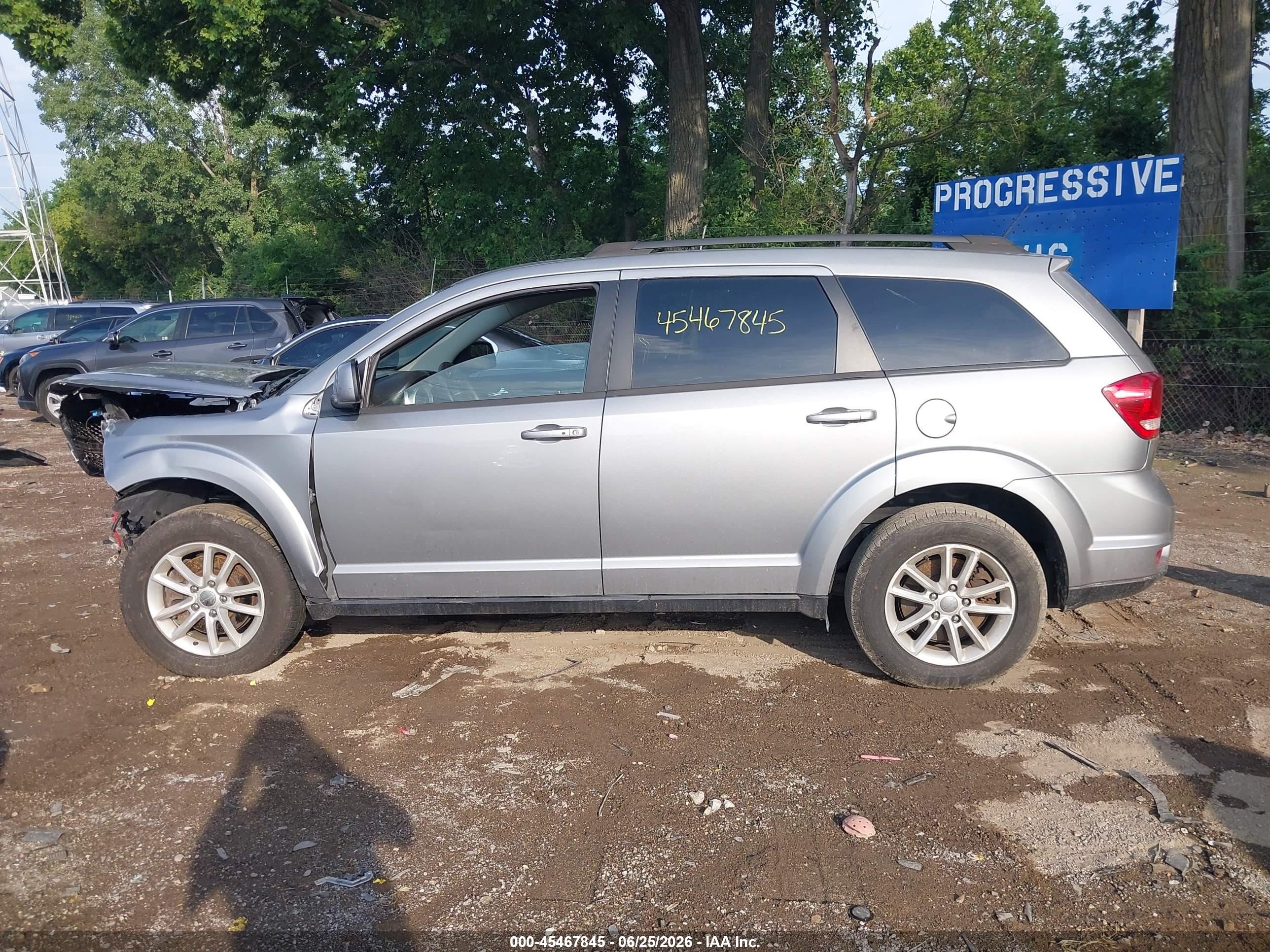 2015 Dodge Journey Sxt Серебряный vin: 3C4PDDBG6FT554711