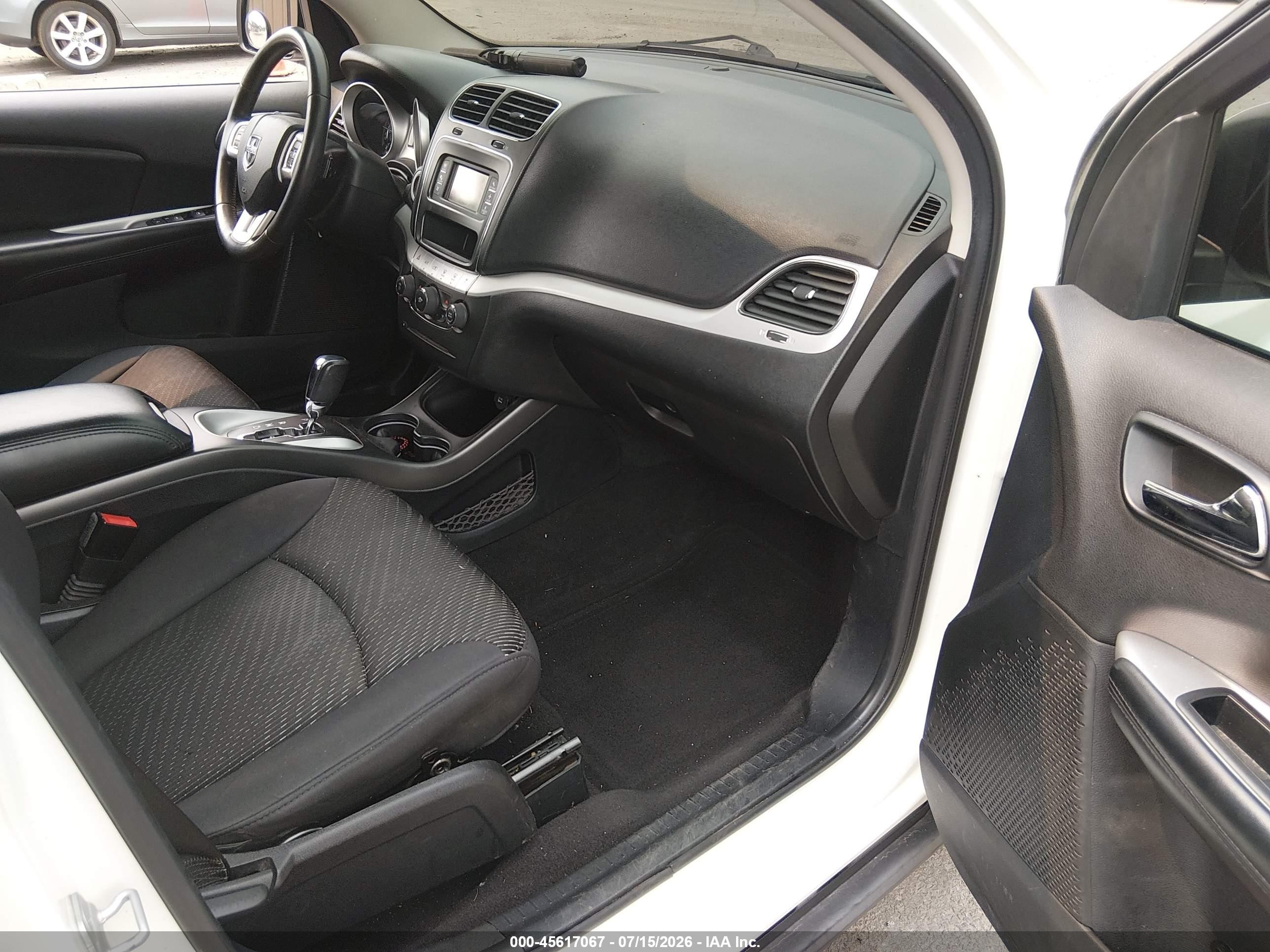 2013 Dodge Journey Sxt White vin: 3C4PDDBG8DT579347