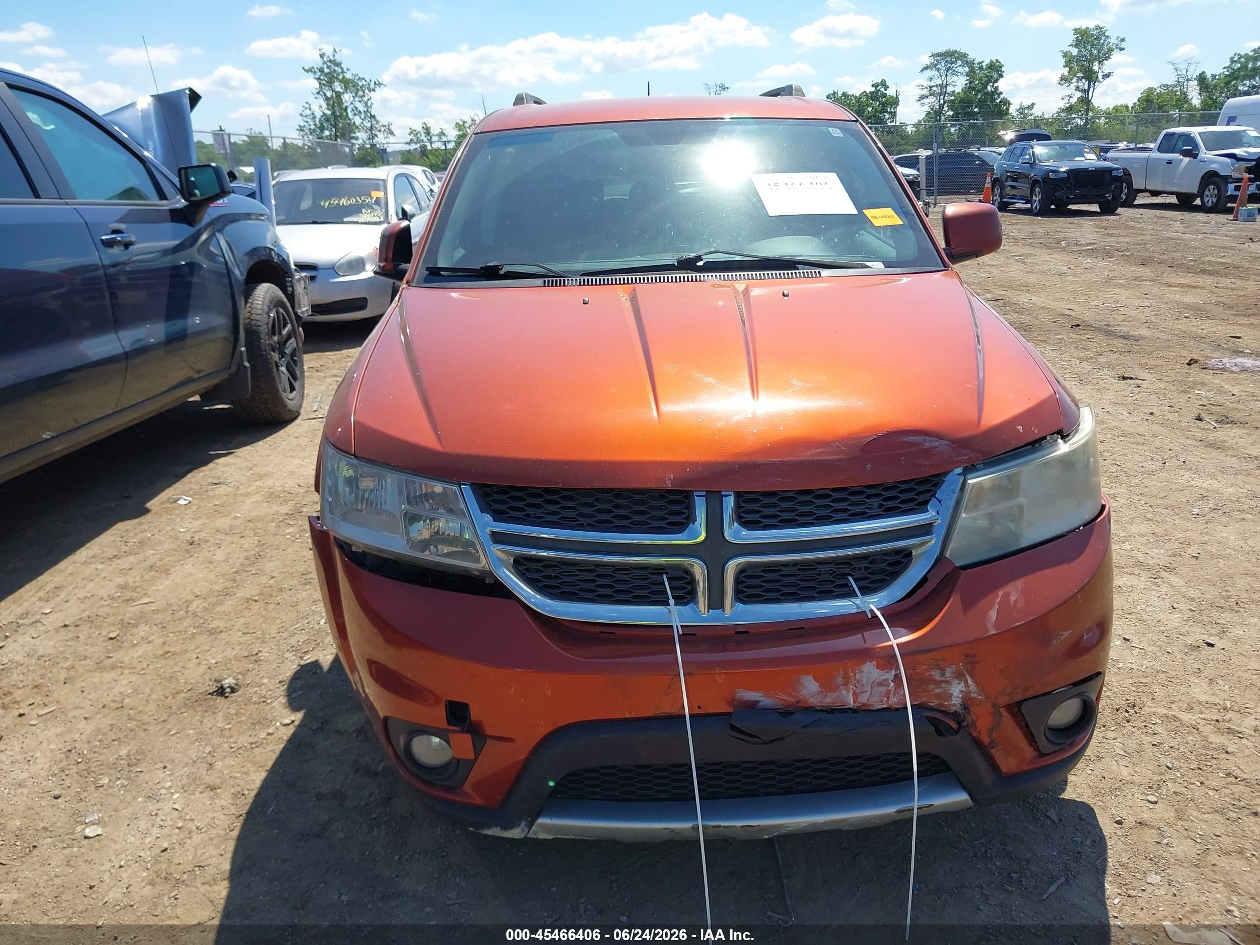 2013 Dodge Journey Sxt Orange vin: 3C4PDDBG8DT588291