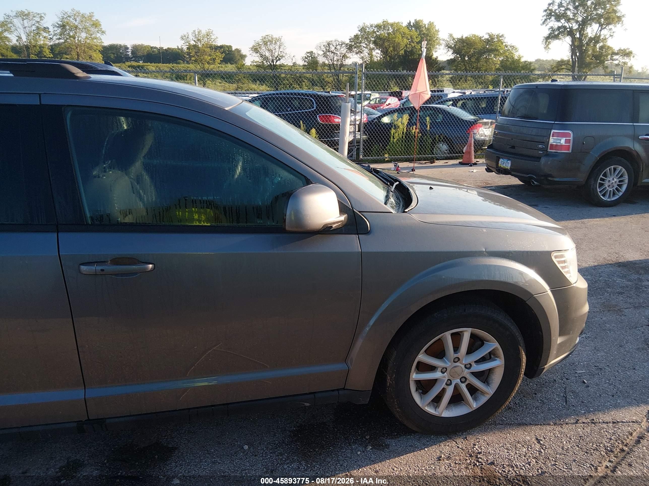 2013 Dodge Journey Sxt Beige vin: 3C4PDDBG9DT504396