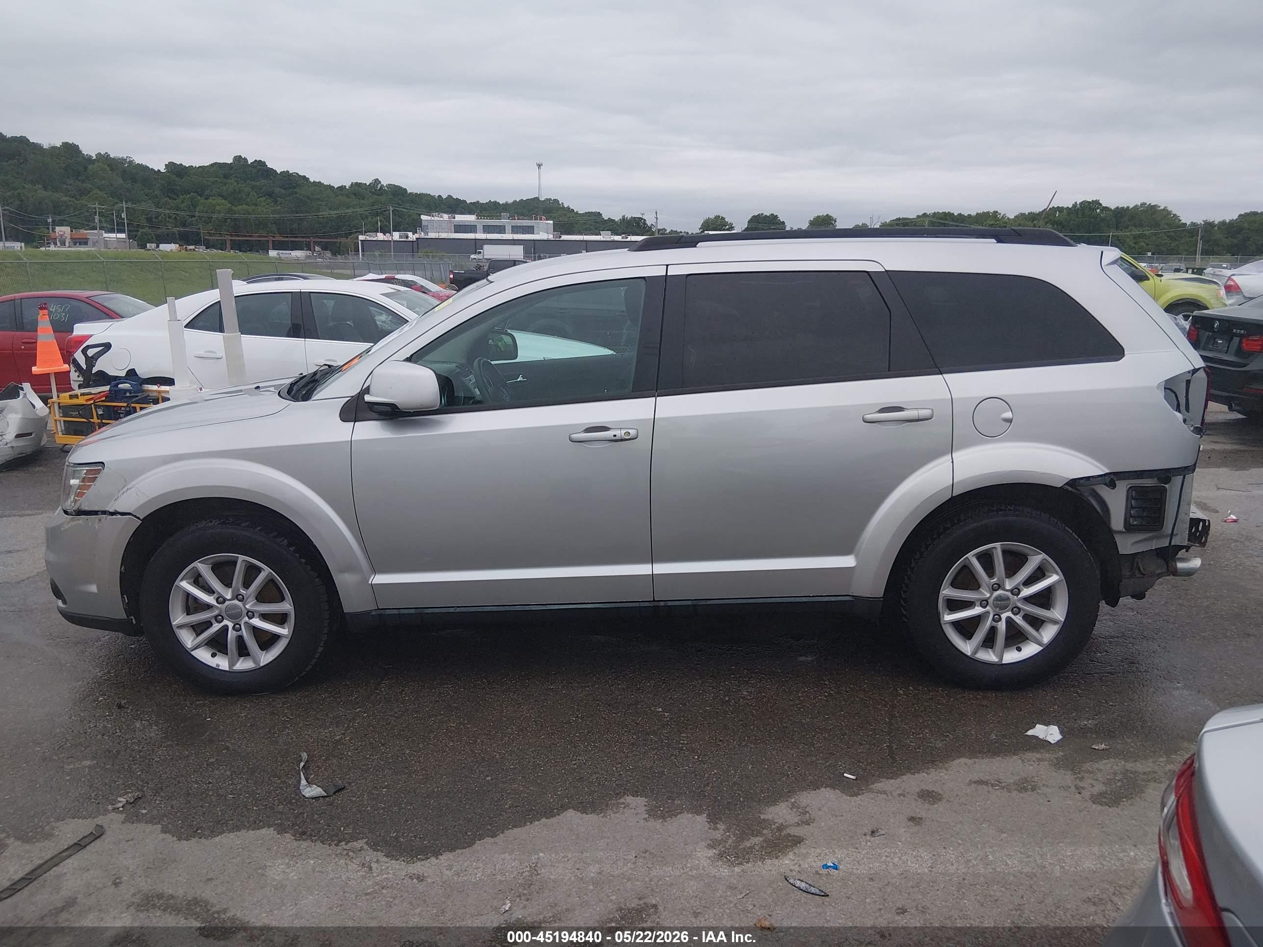 2014 Dodge Journey Sxt Silver vin: 3C4PDDBG9ET302014