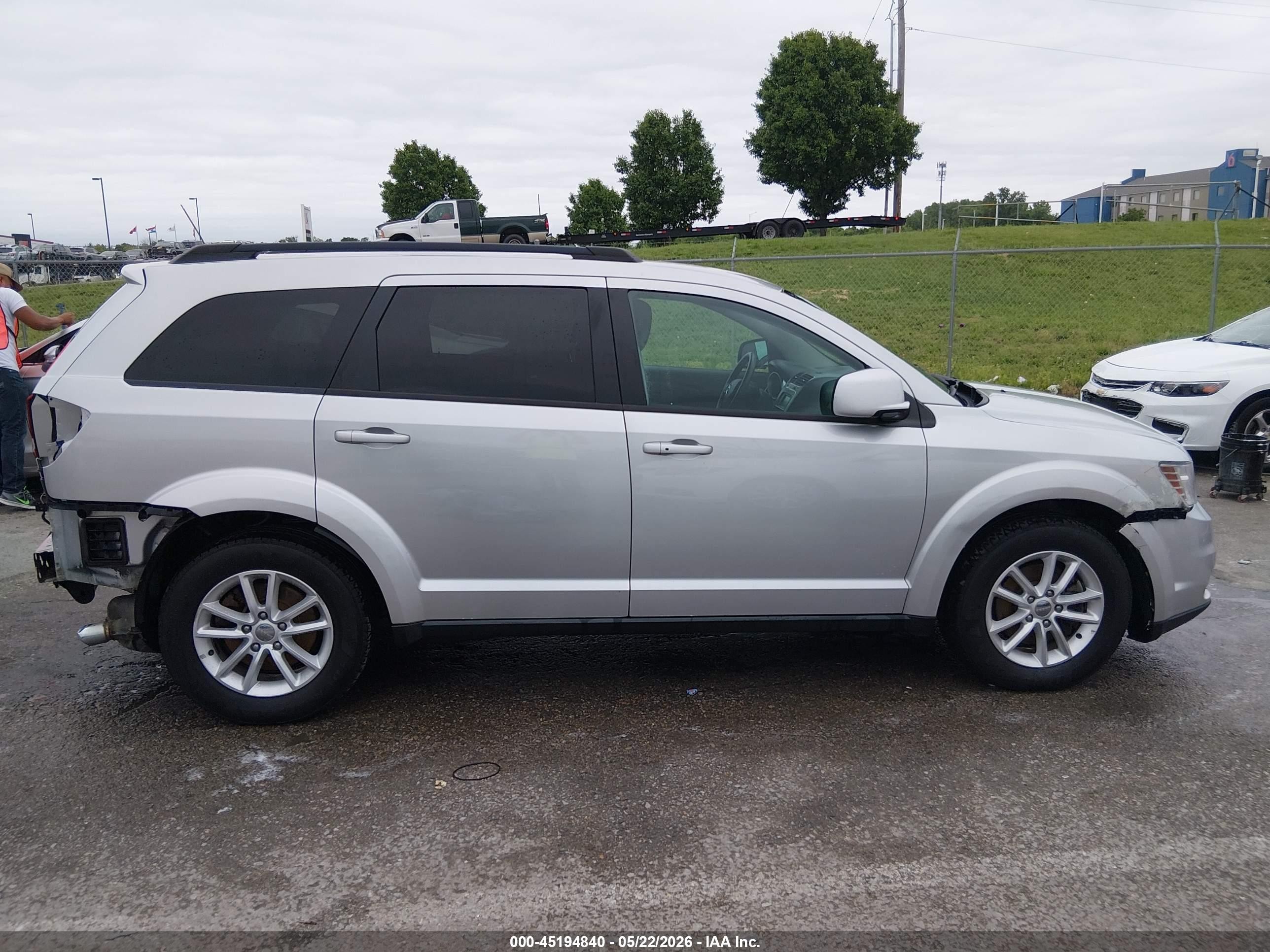 2014 Dodge Journey Sxt Silver vin: 3C4PDDBG9ET302014