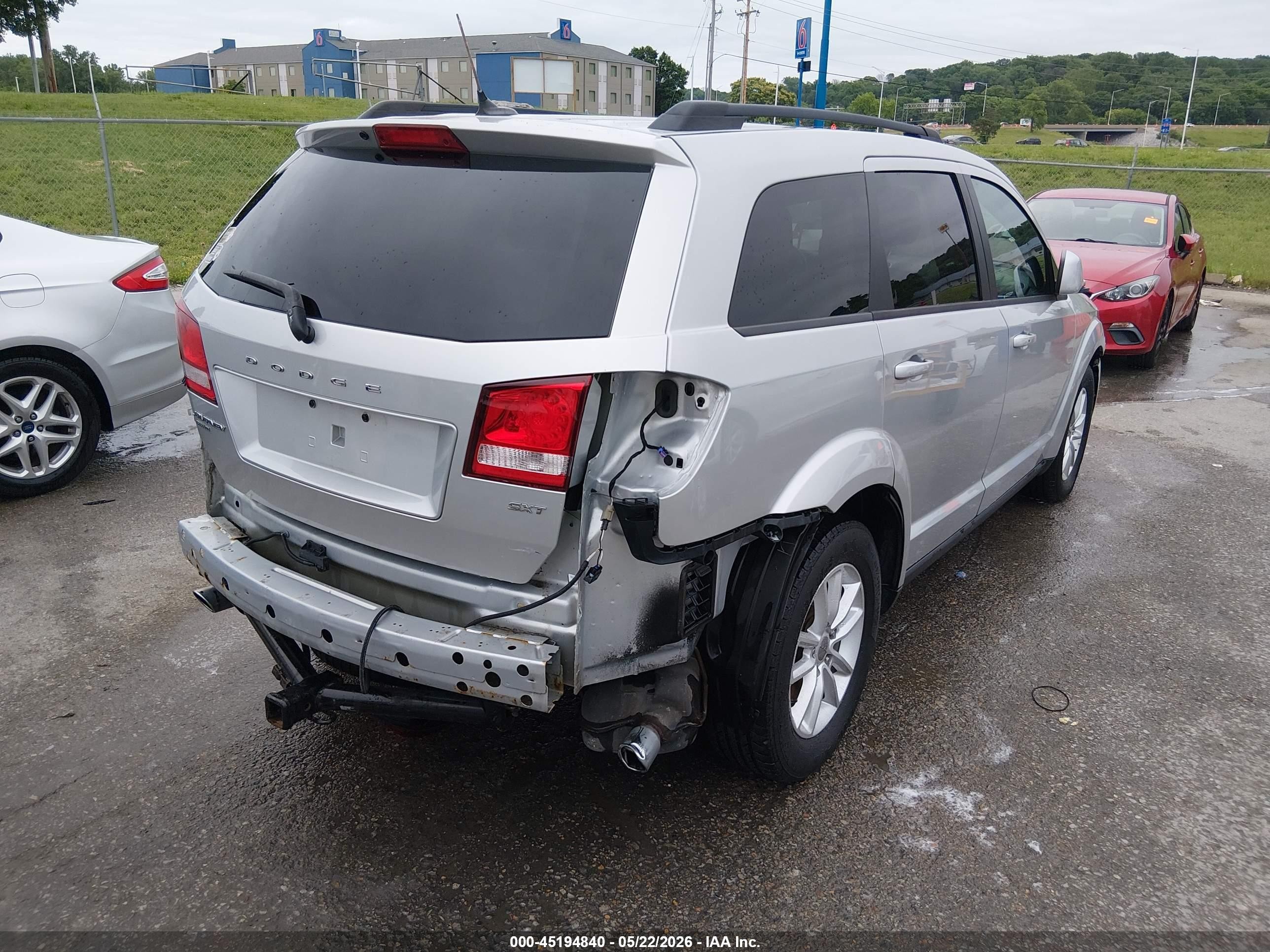 2014 Dodge Journey Sxt Silver vin: 3C4PDDBG9ET302014