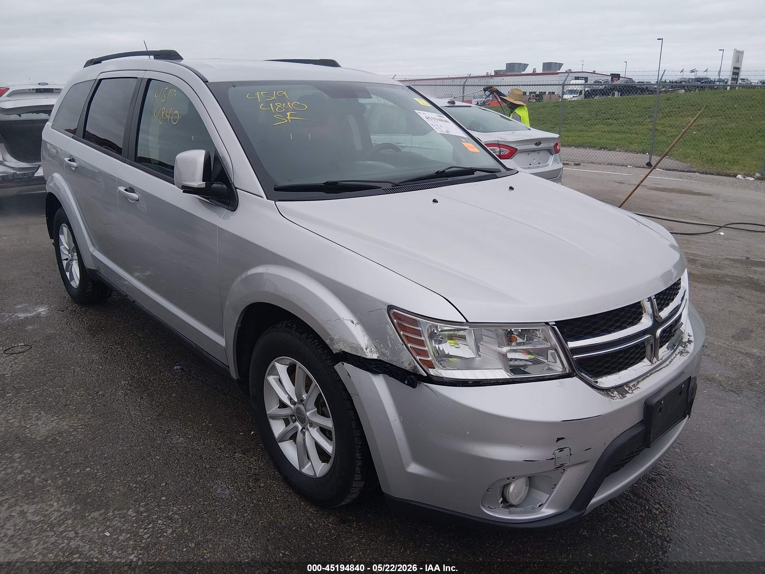2014 Dodge Journey Sxt Silver vin: 3C4PDDBG9ET302014