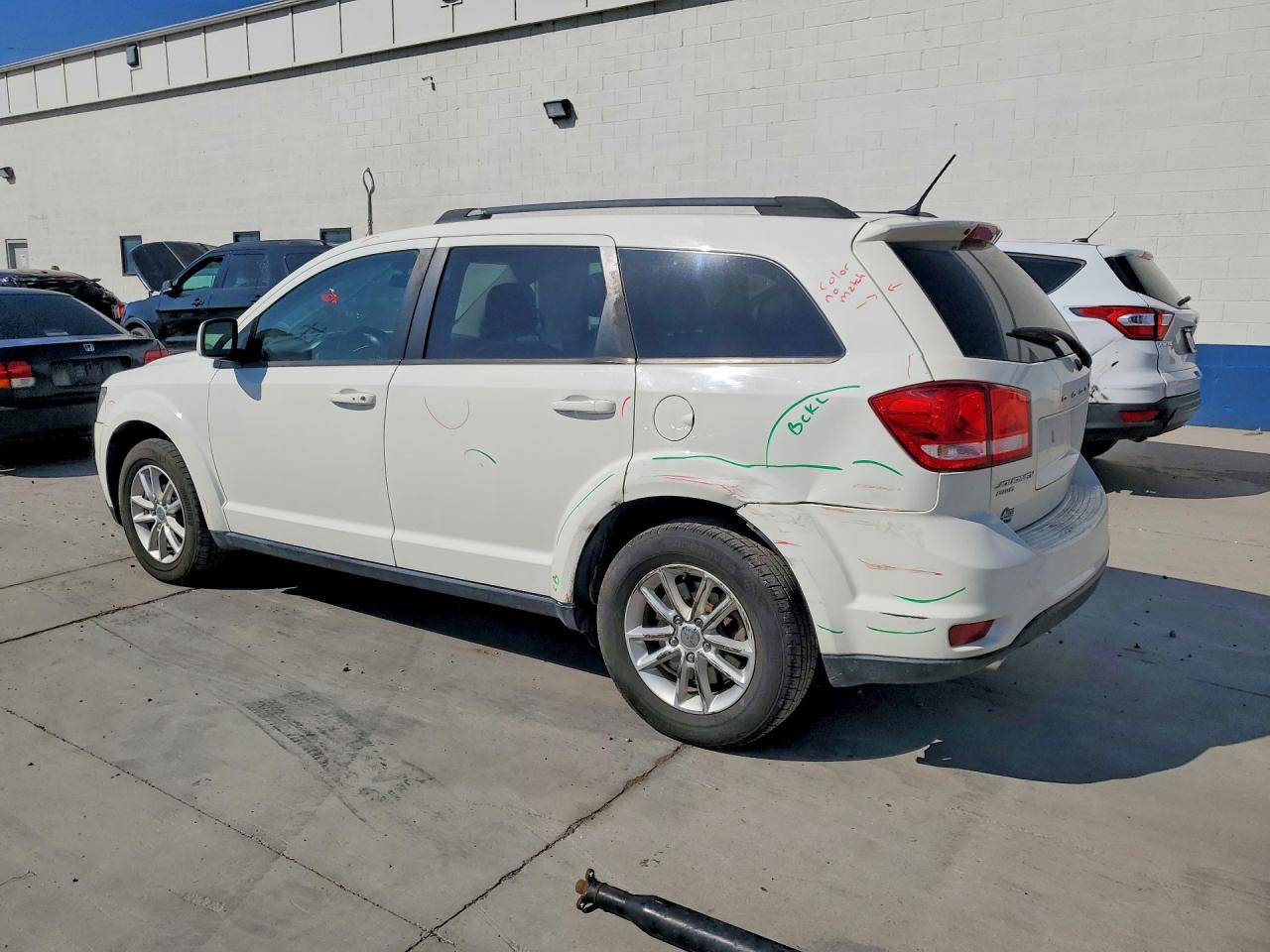 2015 Dodge Journey Sxt Белый vin: 3C4PDDBG9FT578792