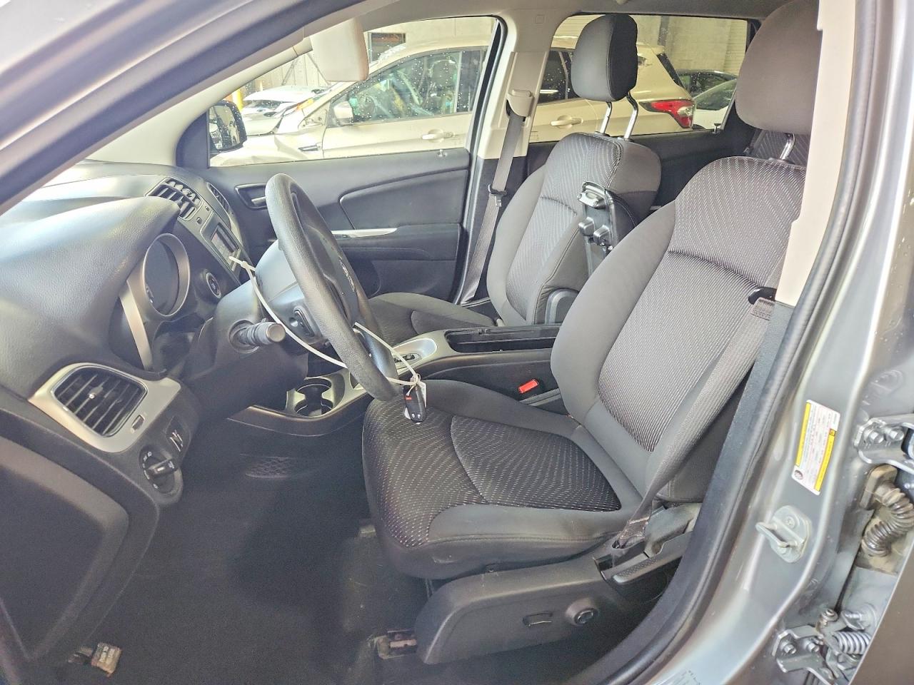 2017 Dodge Journey Sxt Серебряный vin: 3C4PDDBG9HT525089