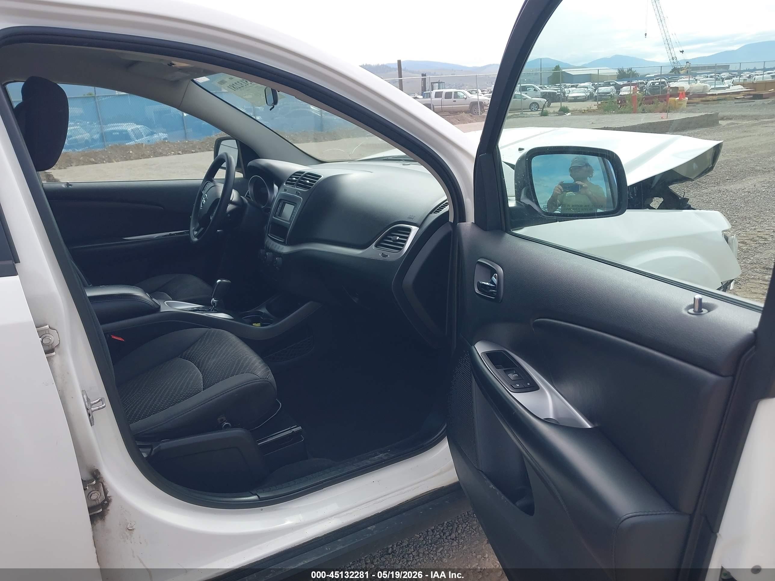 2012 Dodge Journey Sxt White vin: 3C4PDDBGXCT397812