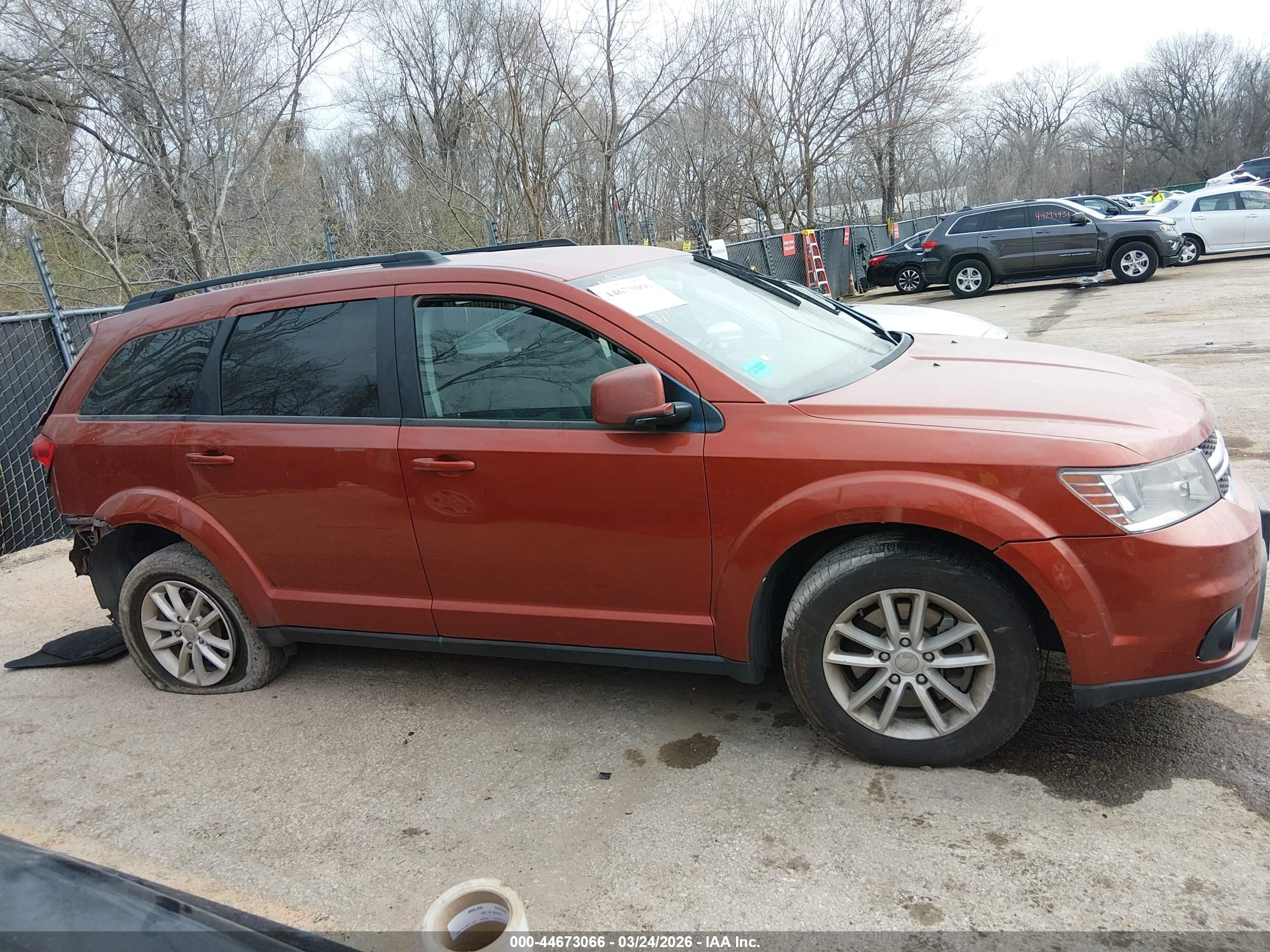 2014 Dodge Journey Sxt Orange vin: 3C4PDDBGXET143133