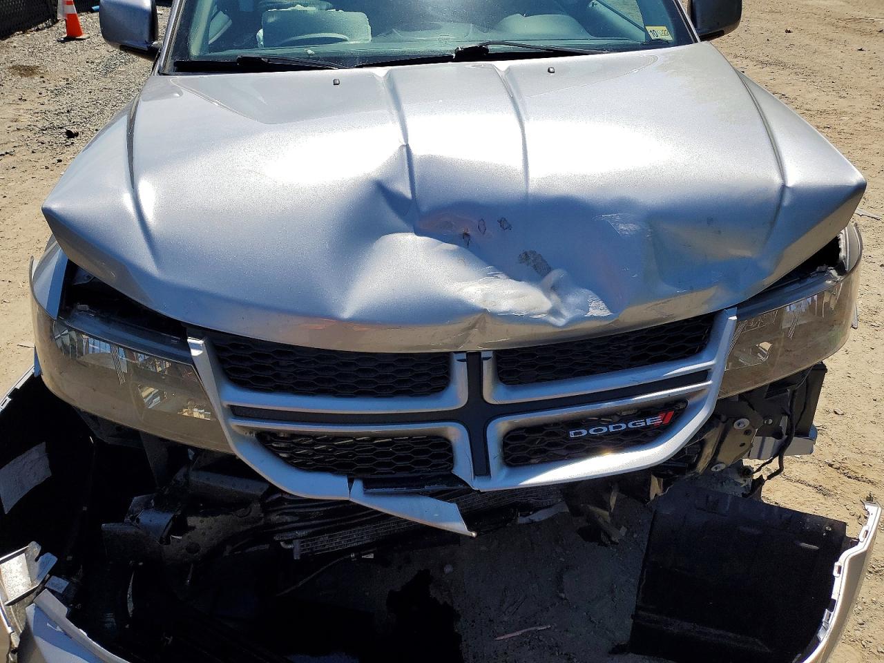 2018 Dodge Journey Gt Silver vin: 3C4PDDEG0JT523278