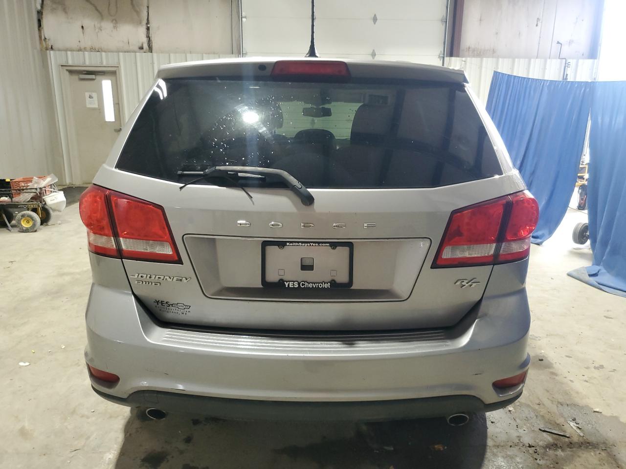 2015 Dodge Journey R Gray vin: 3C4PDDEG6FT688923 Damage: Rear Bumper, Dent(S) W/ Paint Dmg, 7 To 8 Inches