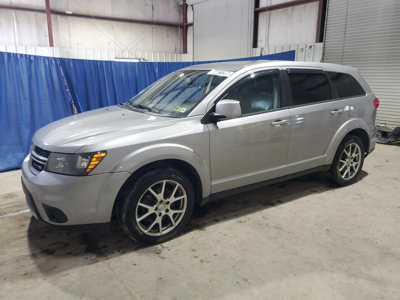 2015 Dodge Journey R Gray vin: 3C4PDDEG6FT688923 Damage: Left Front Fender, Dent(S) W/ Paint Dmg, 5 To 6 Inches