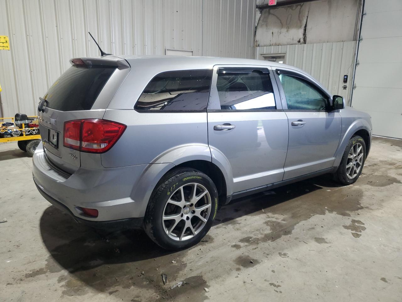 2015 Dodge Journey R Gray vin: 3C4PDDEG6FT688923 Damage: Right Qtr Panel, Heavy Scratch, 3 To 4 Inches