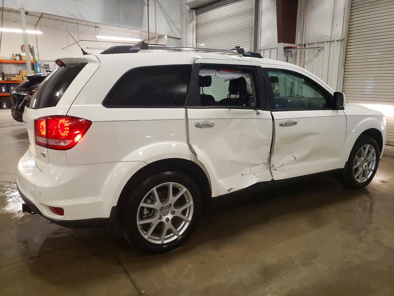2014 Dodge Journey R White vin: 3C4PDDFG1ET206193