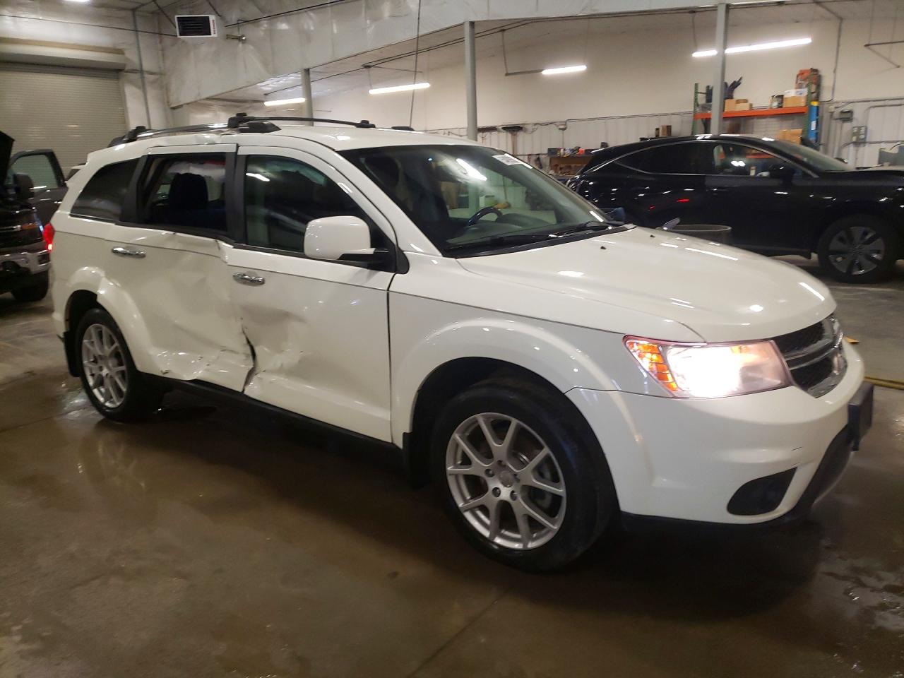 2014 Dodge Journey R White vin: 3C4PDDFG1ET206193