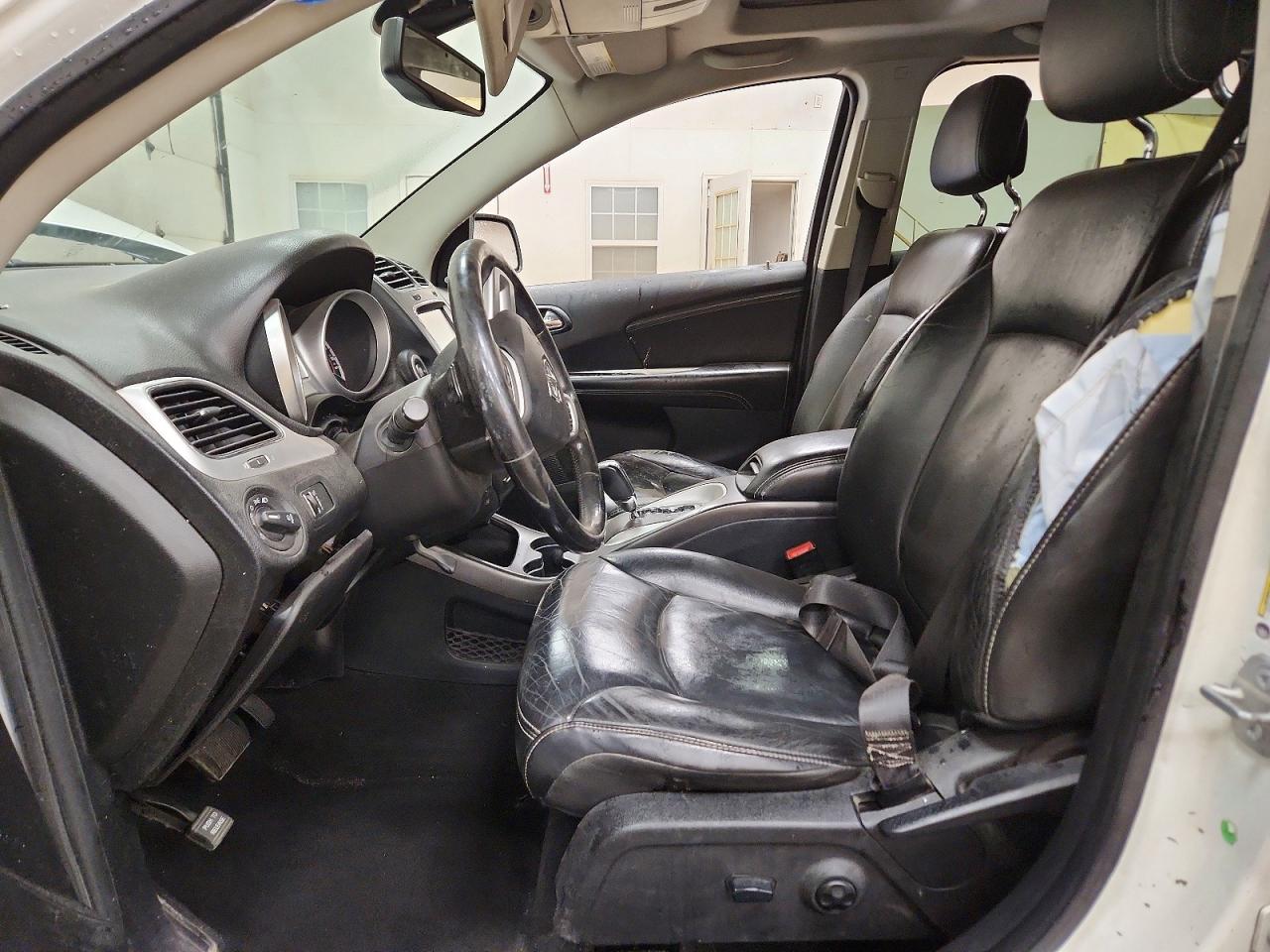 2014 Dodge Journey R White vin: 3C4PDDFG1ET237749