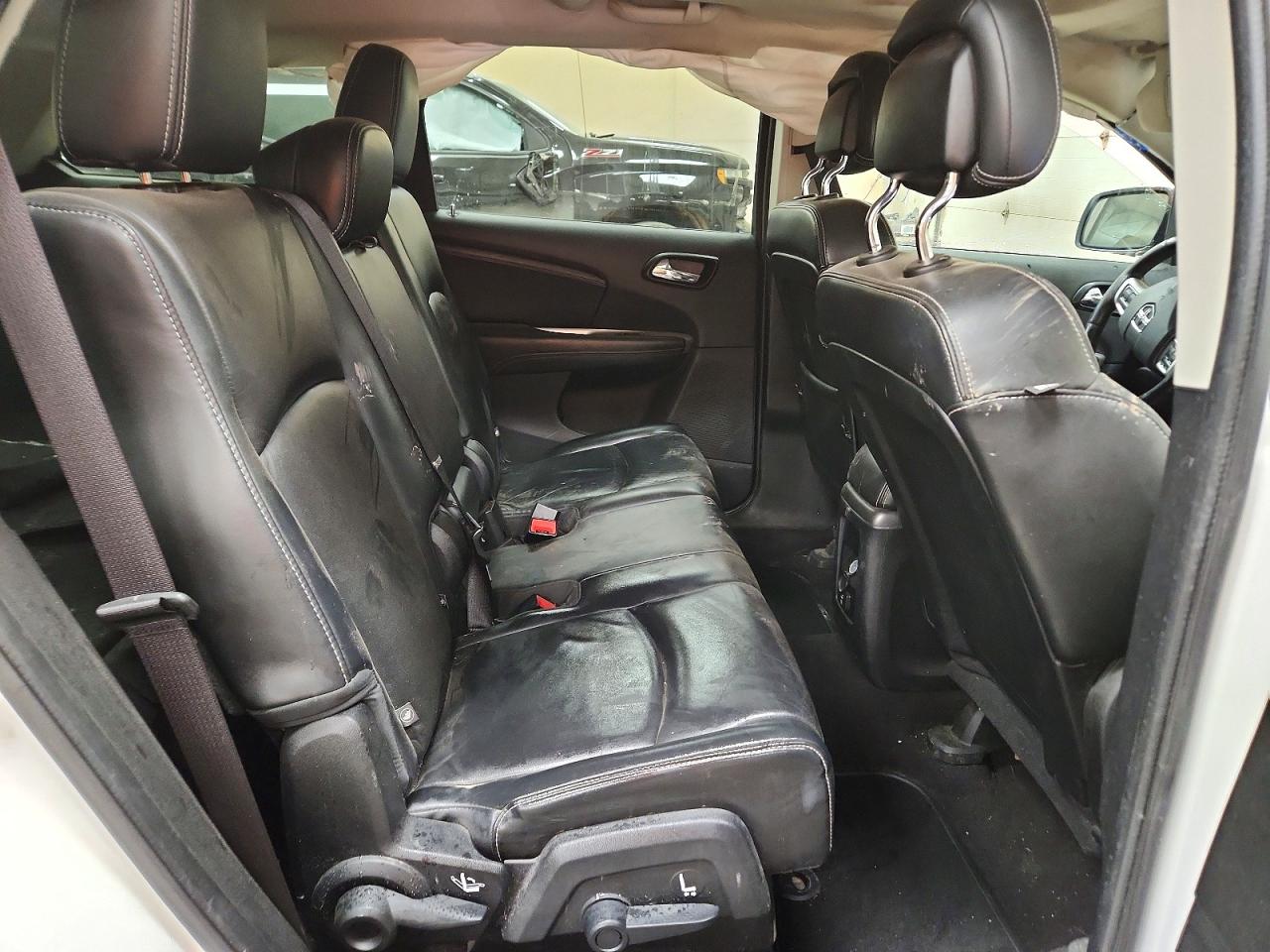 2014 Dodge Journey R White vin: 3C4PDDFG1ET237749