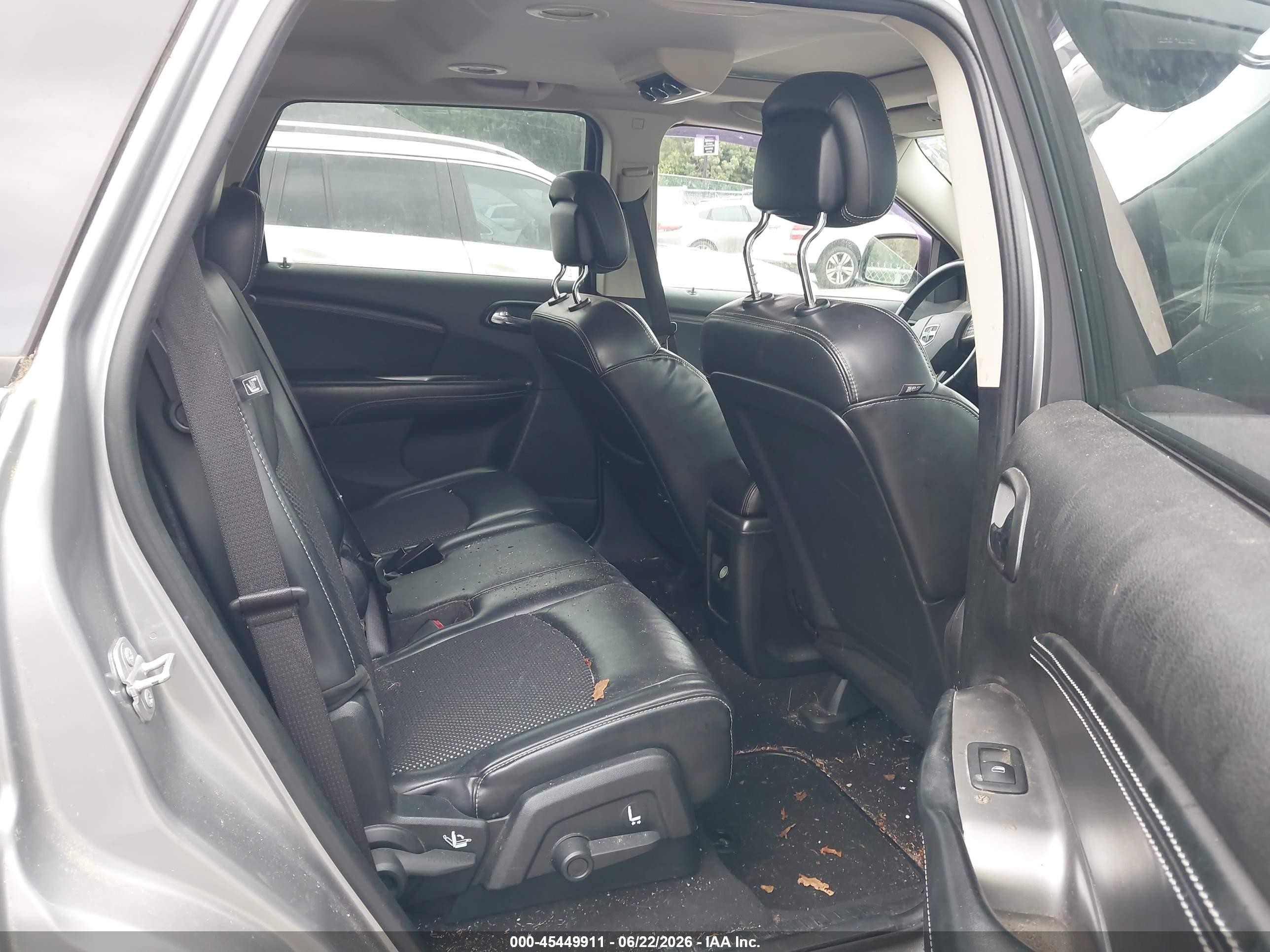 2015 Dodge Journey Crossroad Silver vin: 3C4PDDGG1FT725809