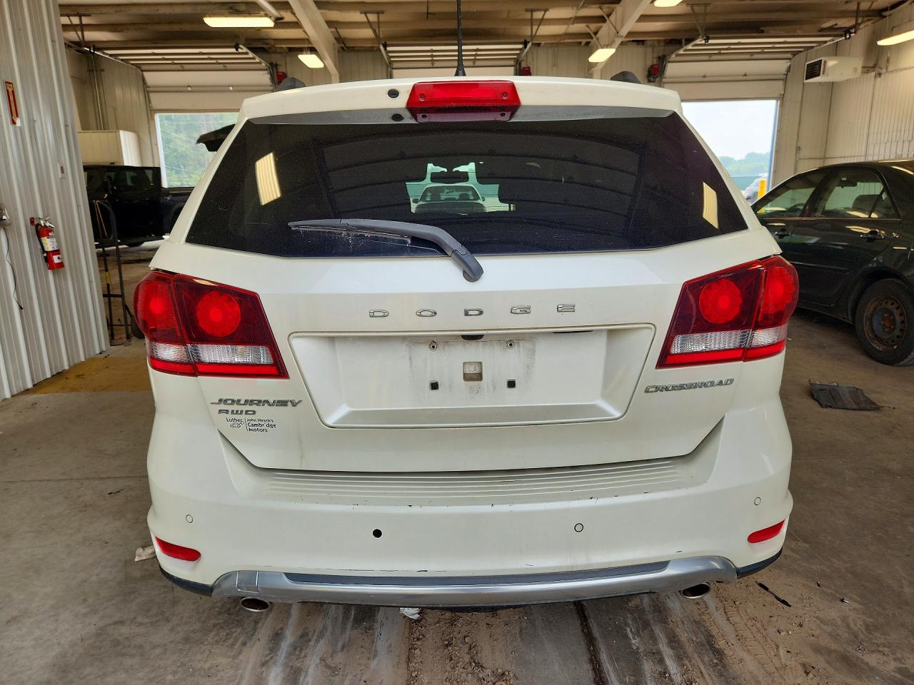 2015 Dodge Journey Crossroad White vin: 3C4PDDGG5FT618911