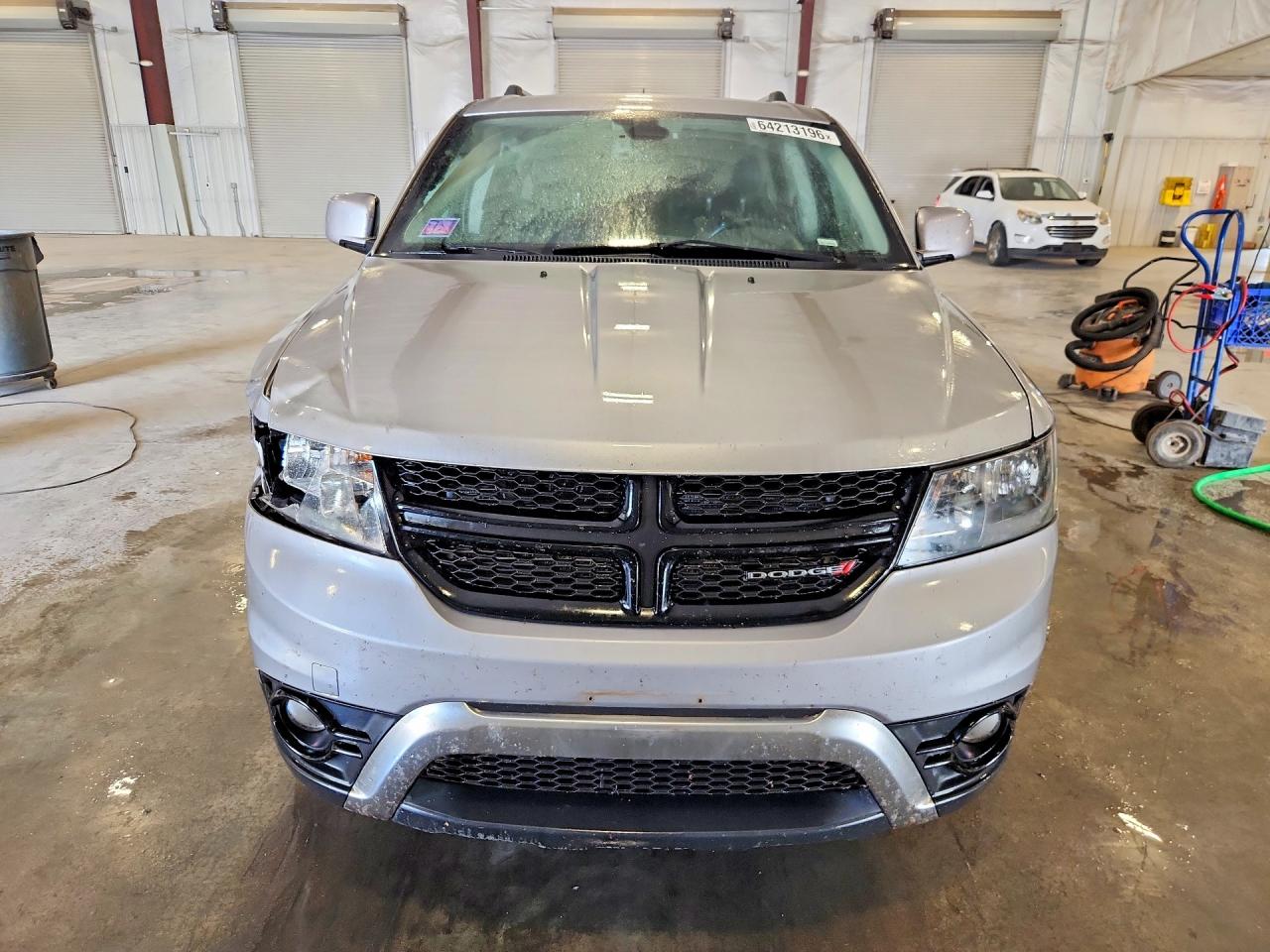2018 Dodge Journey Crossroad Серебряный vin: 3C4PDDGG5JT516887