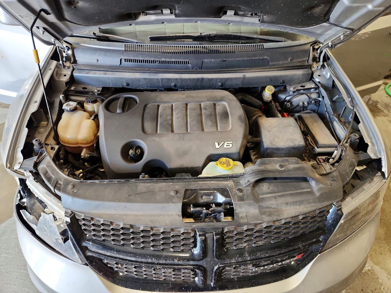2018 Dodge Journey Crossroad Серебряный vin: 3C4PDDGG5JT516887
