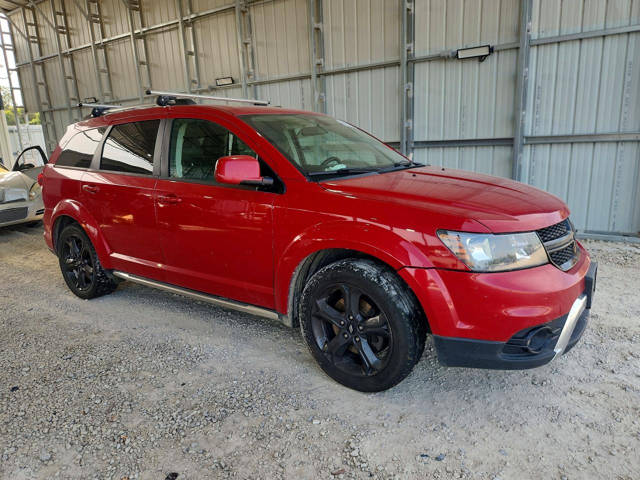 2018 Dodge Journey Crossroad Red vin: 3C4PDDGG6JT386778