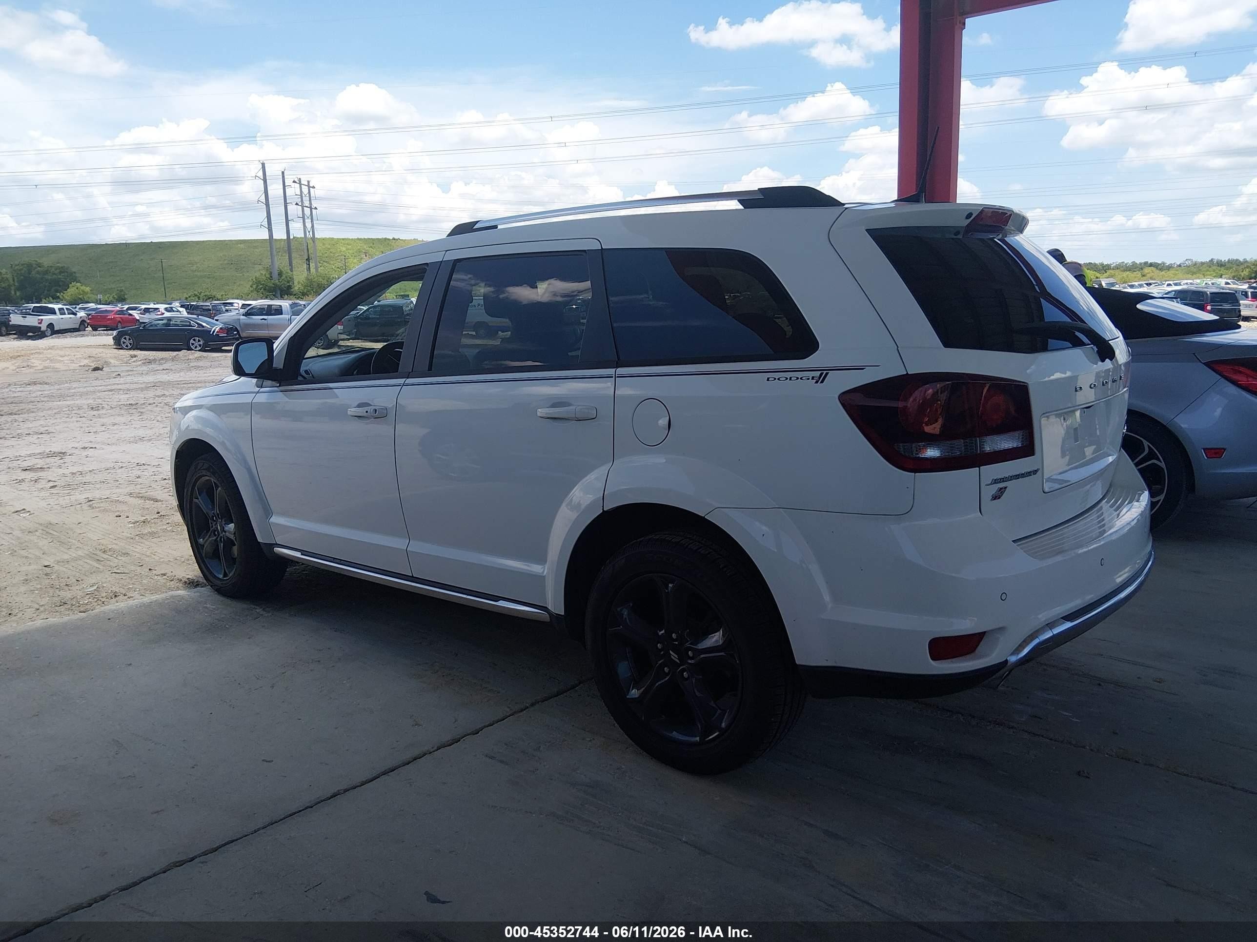 2018 Dodge Journey Crossroad Awd White vin: 3C4PDDGG7JT504353