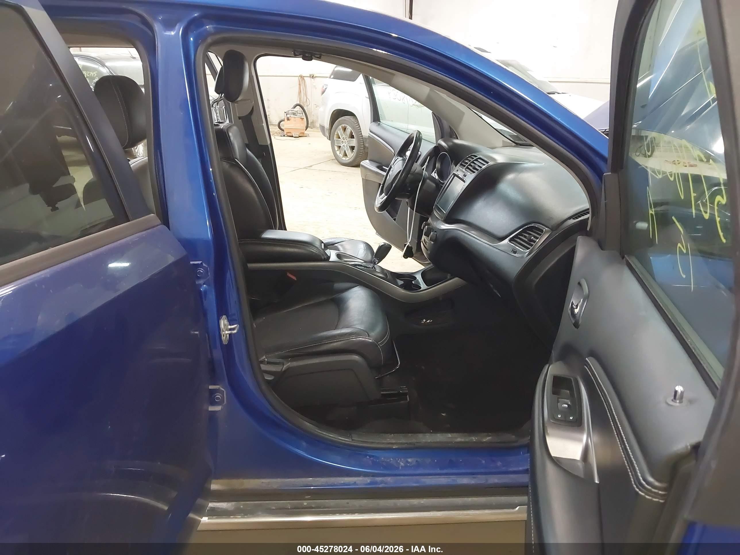 2015 Dodge Journey Crossroad Blue vin: 3C4PDDGGXFT677484