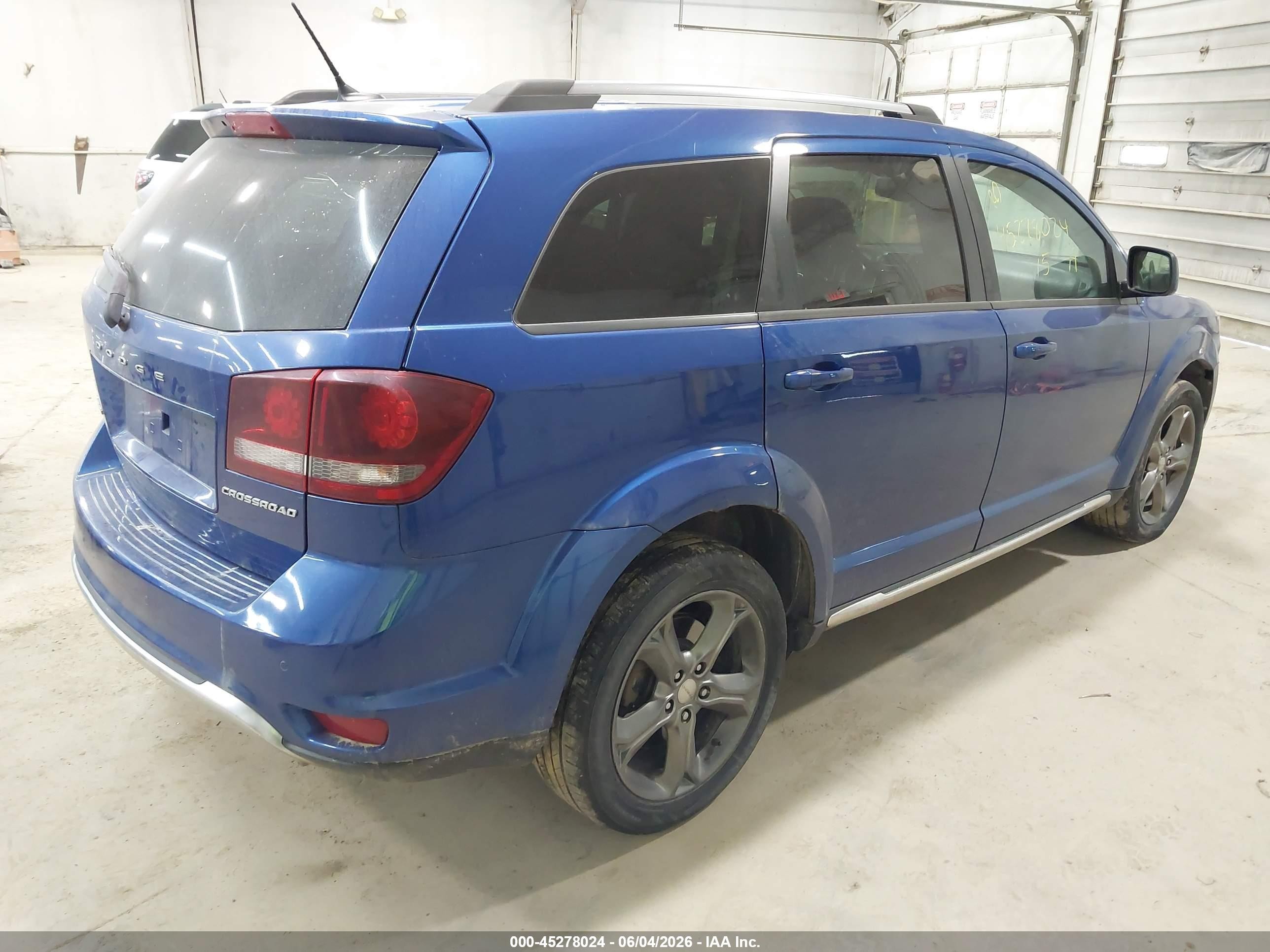 2015 Dodge Journey Crossroad Blue vin: 3C4PDDGGXFT677484