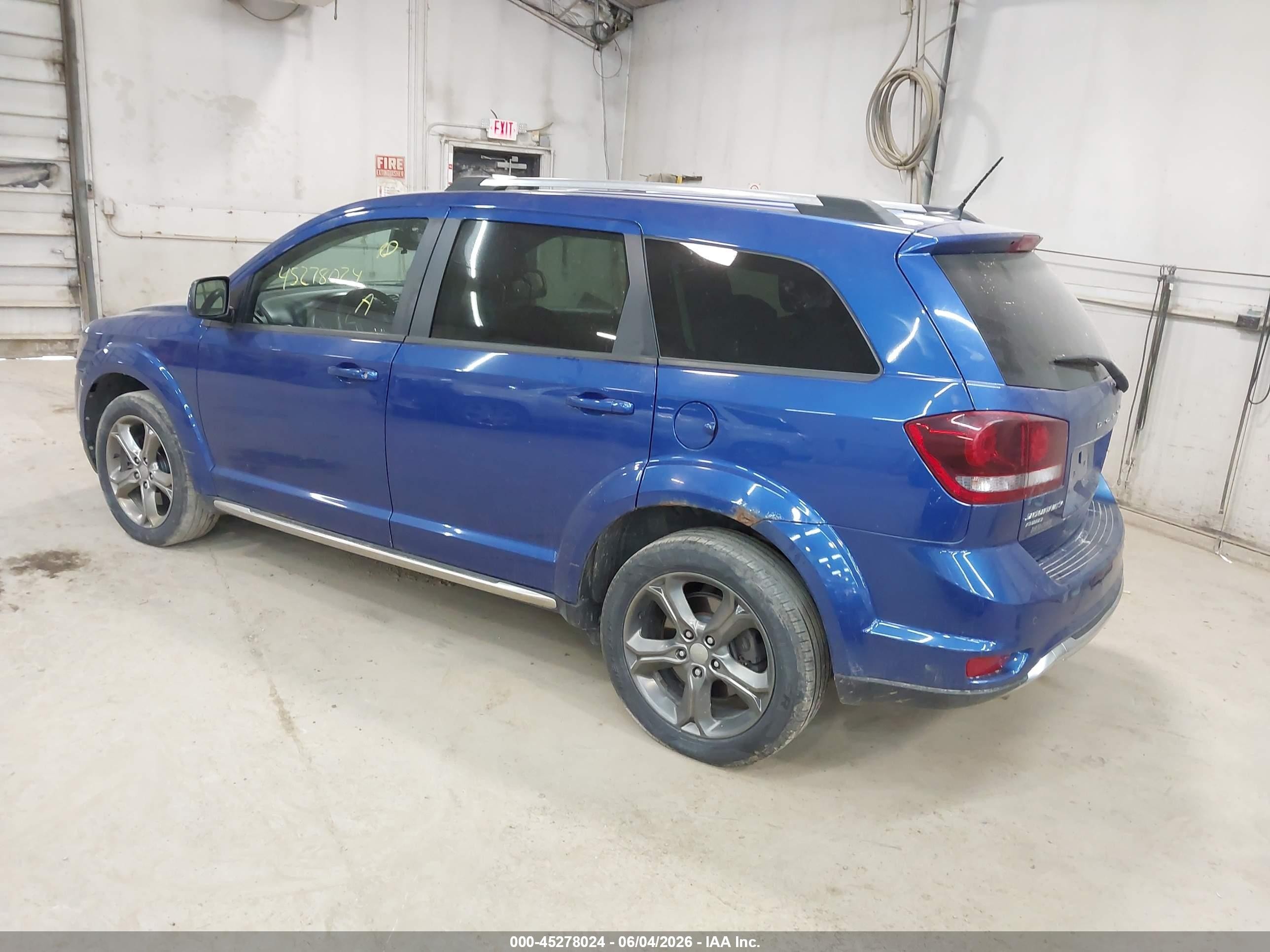 2015 Dodge Journey Crossroad Blue vin: 3C4PDDGGXFT677484