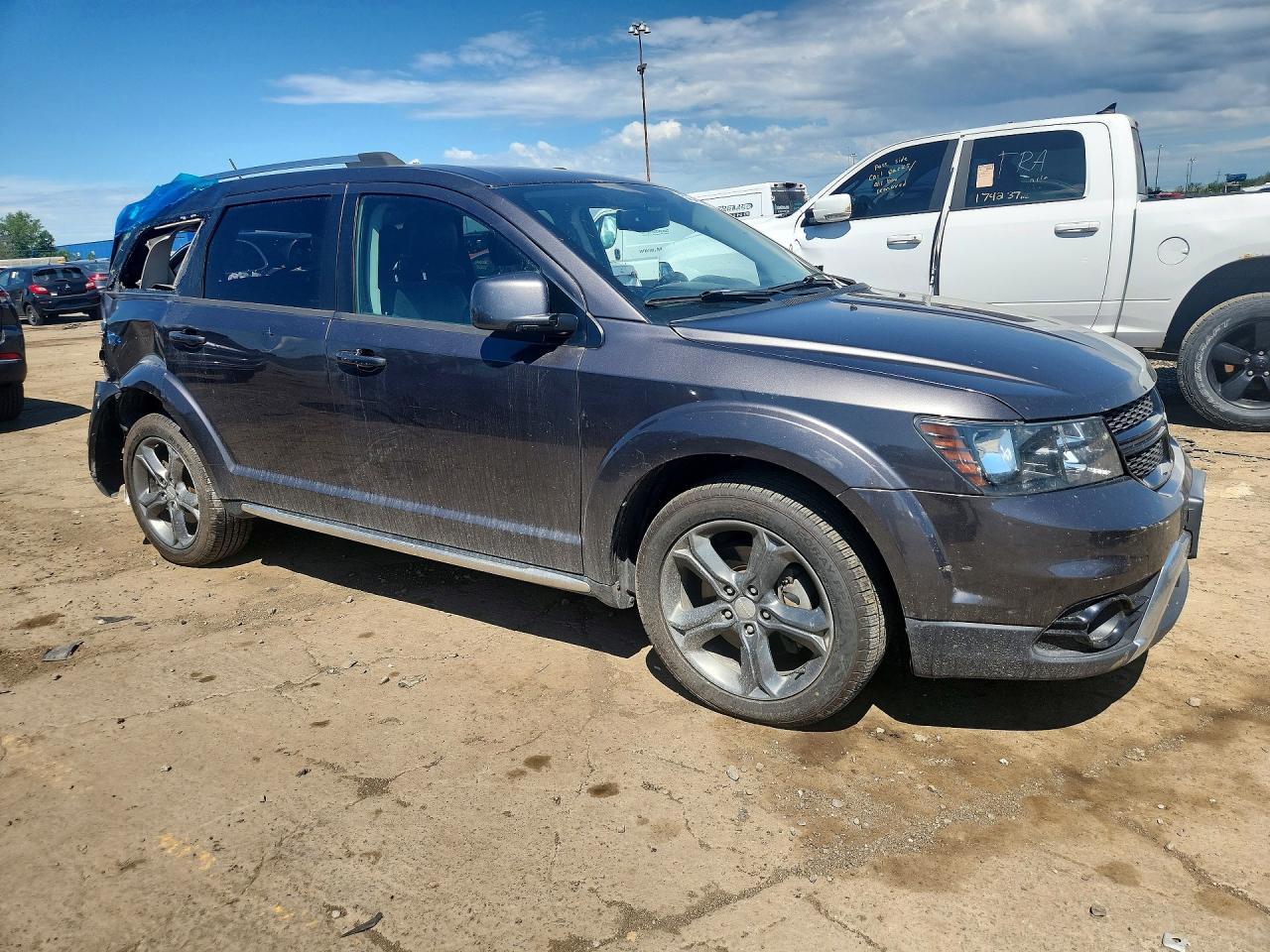 2017 Dodge Journey Crossroad Gray vin: 3C4PDDGGXHT583186