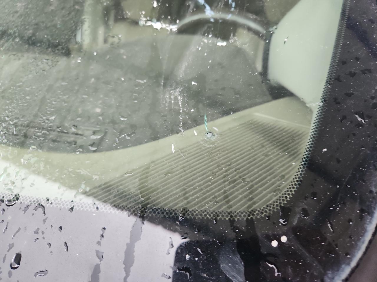 2012 Dodge Ram 3500 Laramie White vin: 3C63D3ML8CG213051 Damage: Windshield, Broken, Replacement Required