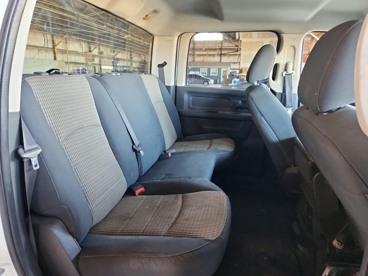 2012 Dodge Ram 3500 St White vin: 3C63DPGL4CG306832
