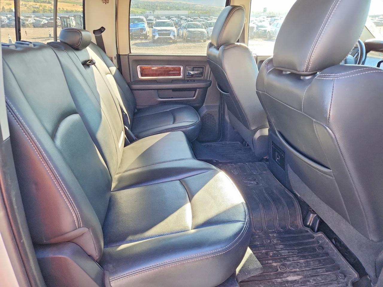 2012 Dodge Ram 3500 Laramie White vin: 3C63DRJL3CG170844