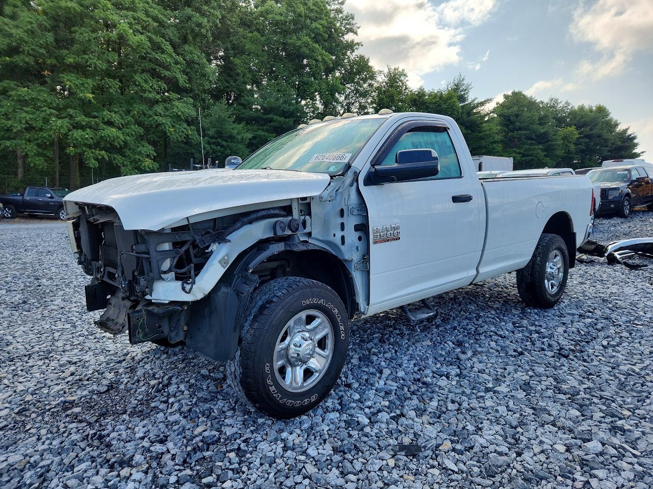 2015 Ram 3500 St White vin: 3C63R3AJ5FG590235