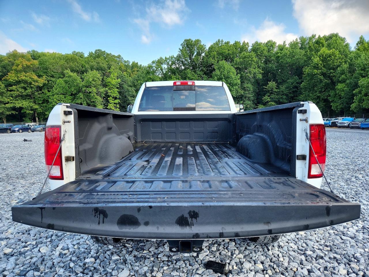 2015 Ram 3500 St White vin: 3C63R3AJ5FG590235
