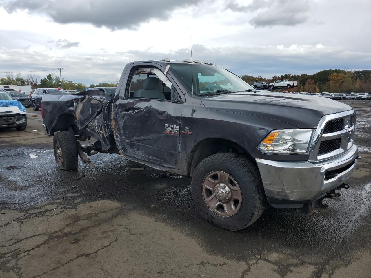 2018 Ram 3500 St Серый vin: 3C63R3AL6JG271615