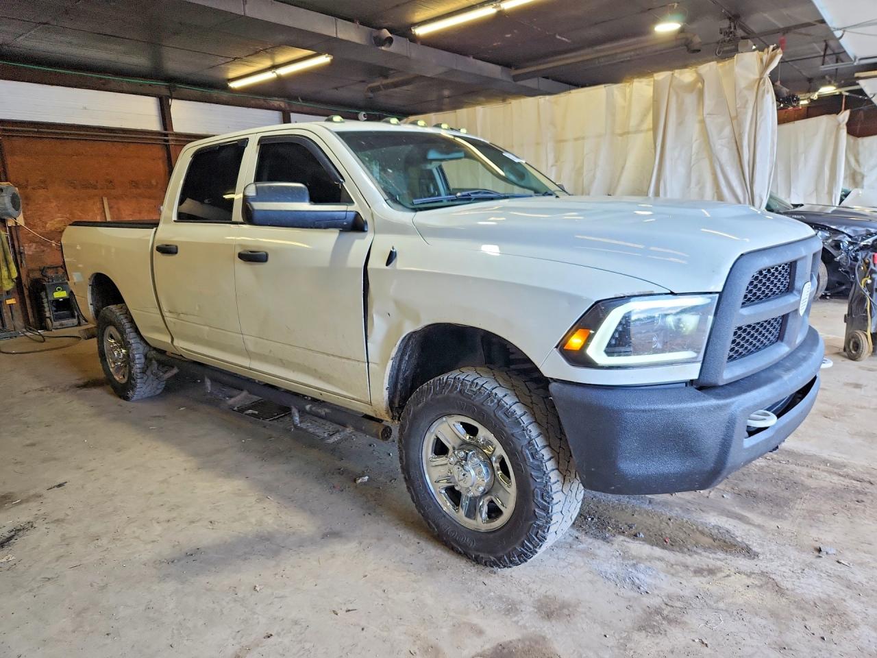 2015 Ram 3500 St White vin: 3C63R3CJ9FG609818