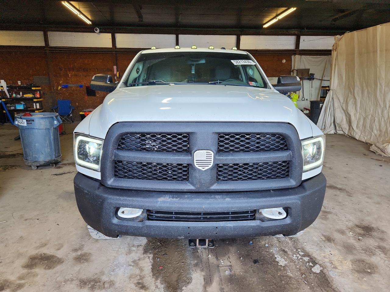 2015 Ram 3500 St White vin: 3C63R3CJ9FG609818