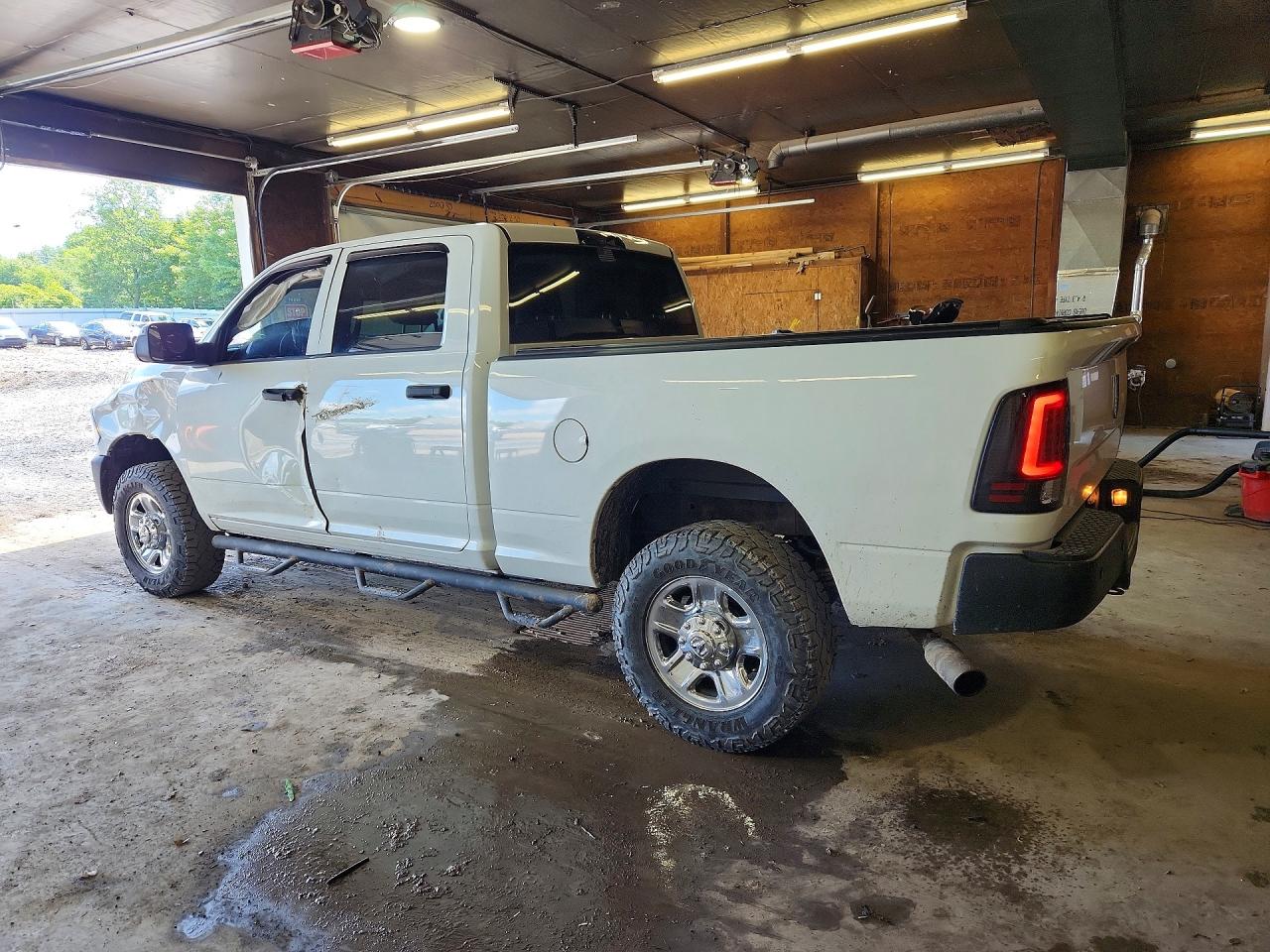 2015 Ram 3500 St White vin: 3C63R3CJ9FG609818
