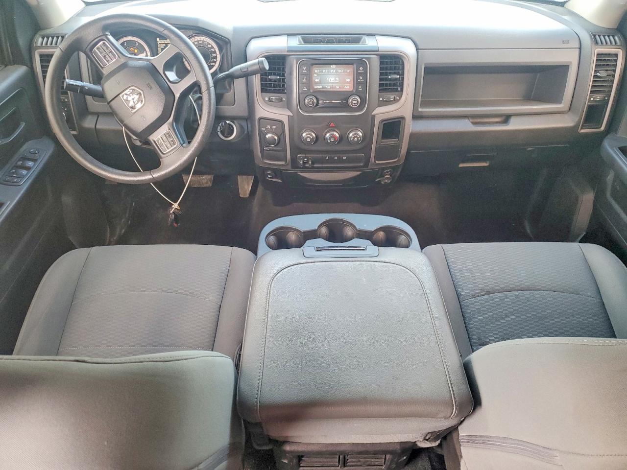 2018 Ram 3500 St Silver vin: 3C63R3CL9JG361452