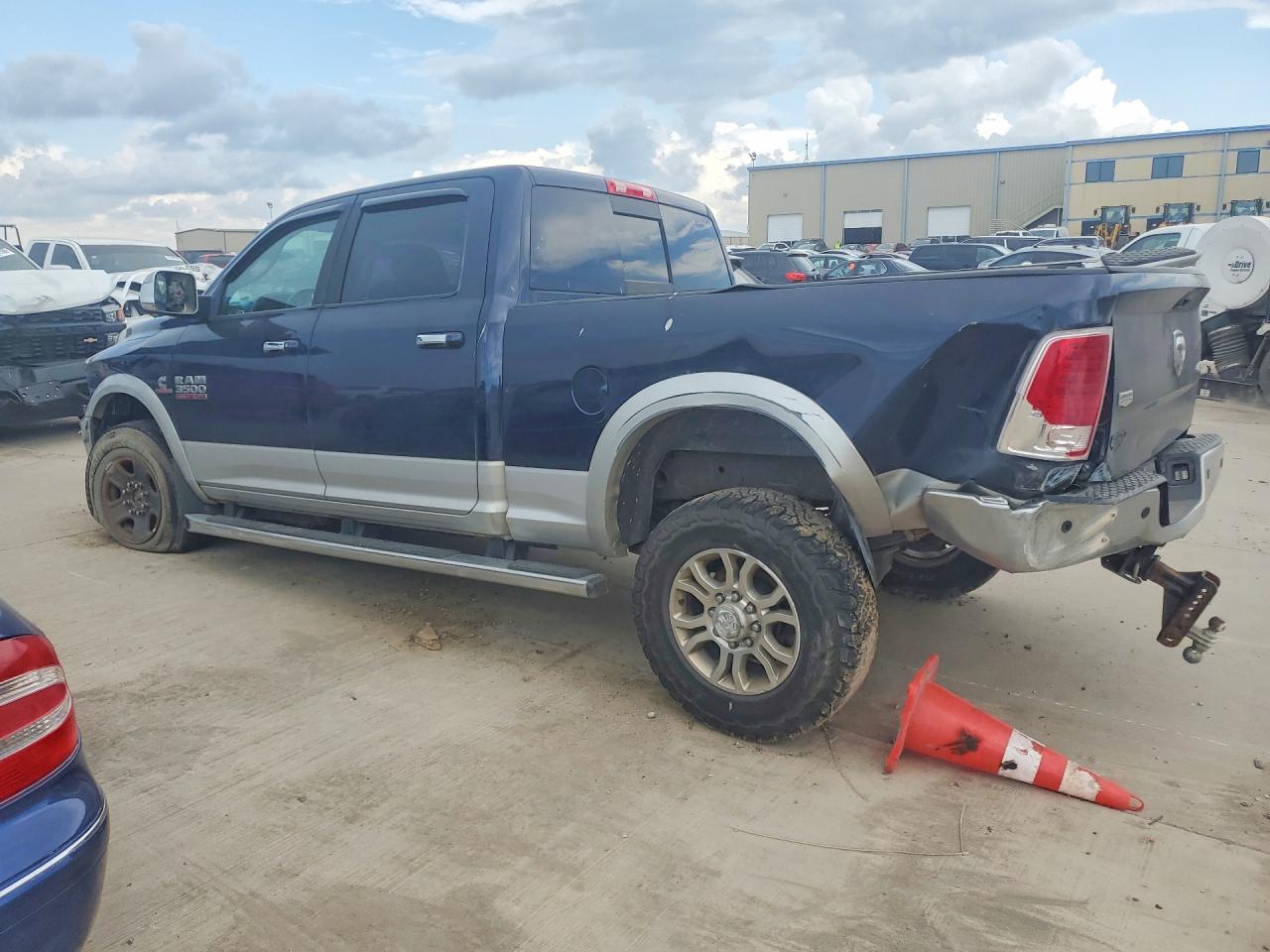 2014 Ram 3500 Laramie Синий vin: 3C63R3EL3EG215843