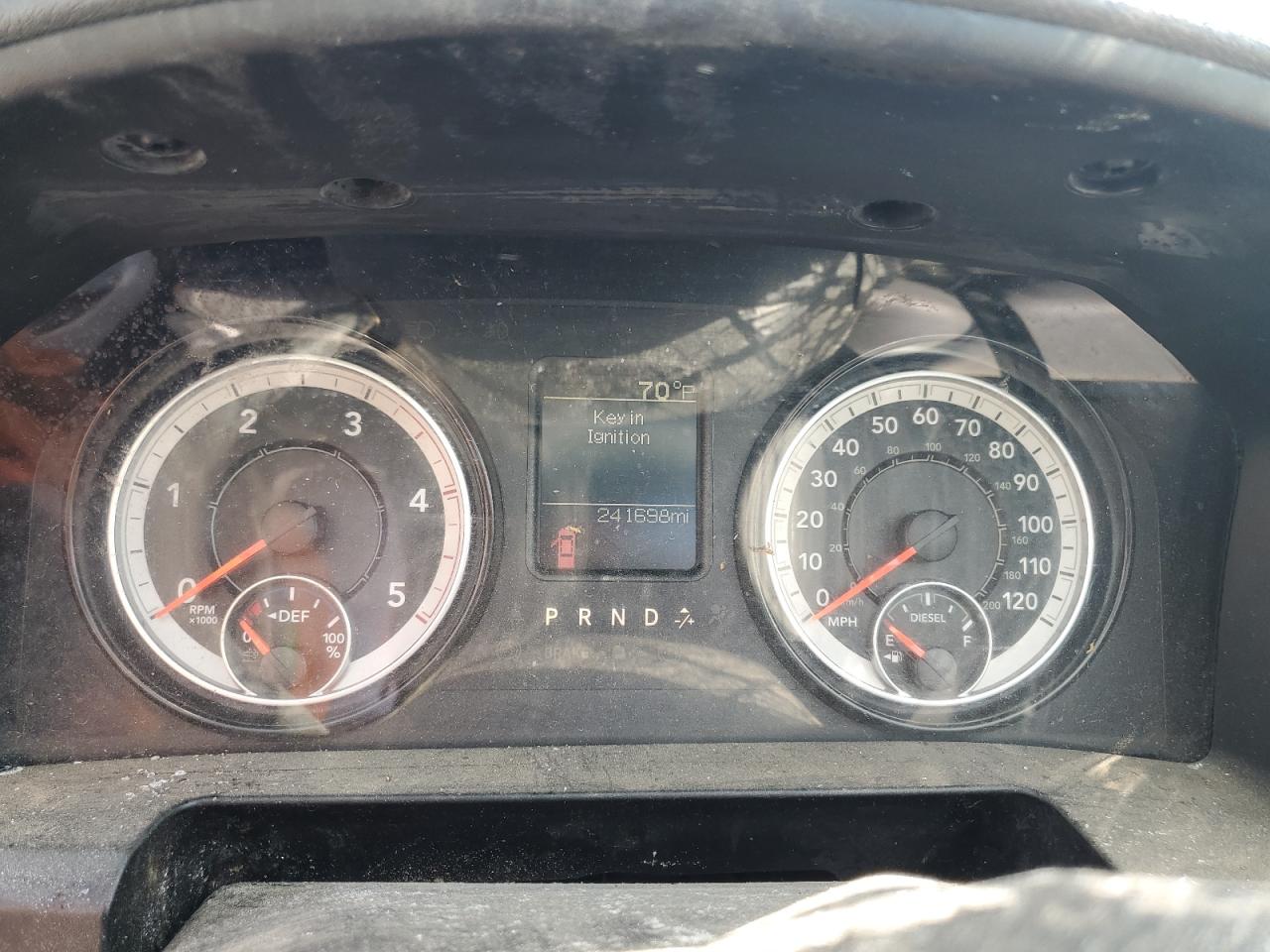 2018 Ram 3500 St White vin: 3C63R3GL6JG410178