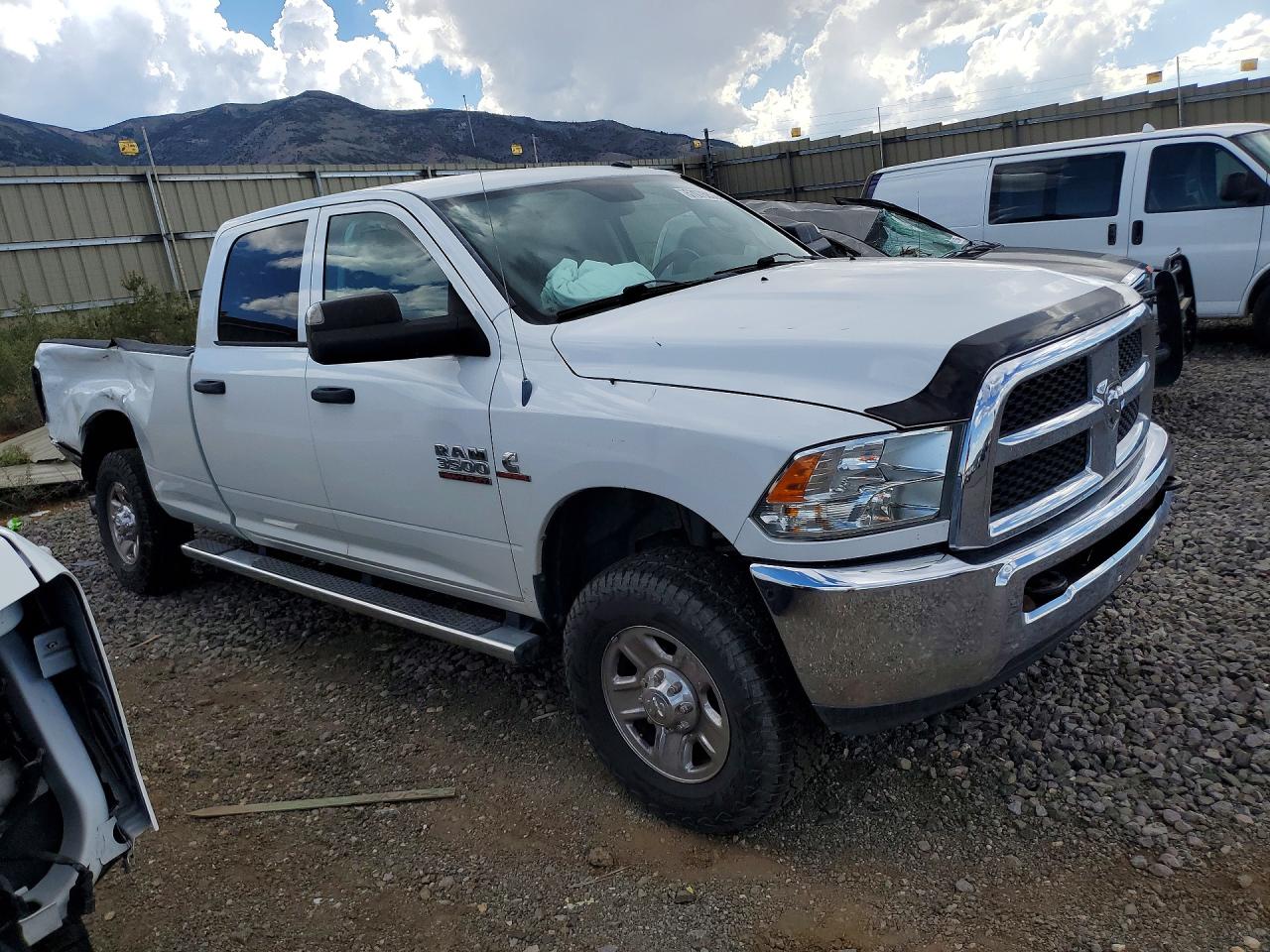 2013 Ram 3500 St White vin: 3C63R3GL8DG601248