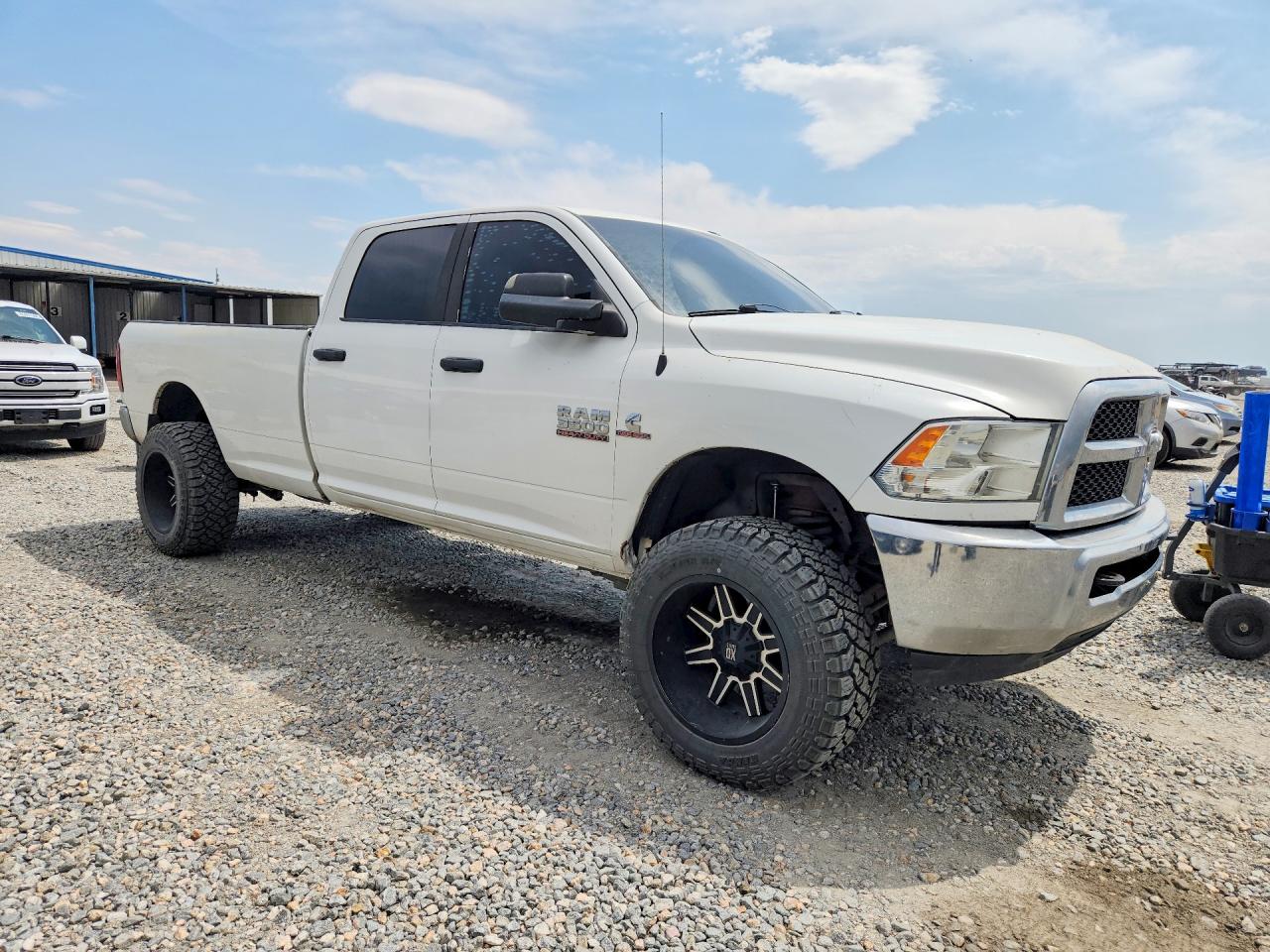2014 Ram 3500 Slt White vin: 3C63R3HL4EG220058
