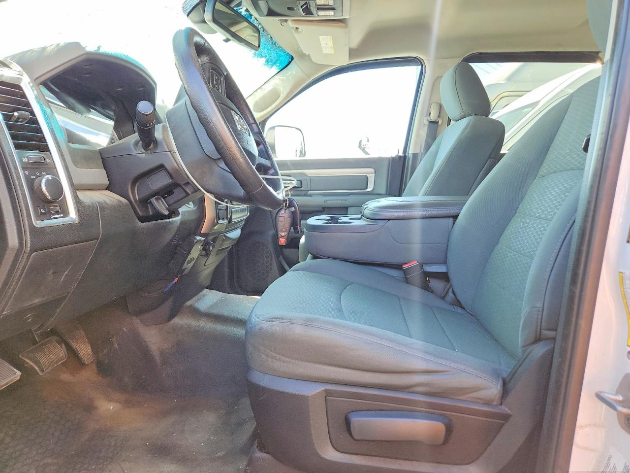 2014 Ram 3500 Slt White vin: 3C63R3HT9EG239673