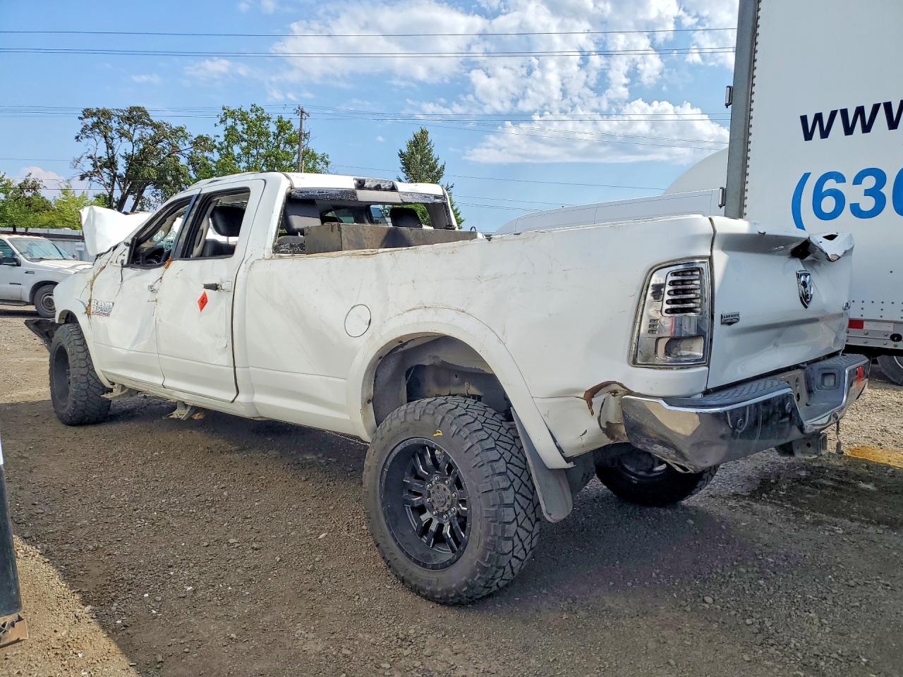 2014 Ram 3500 Laramie White vin: 3C63R3JL6EG255811