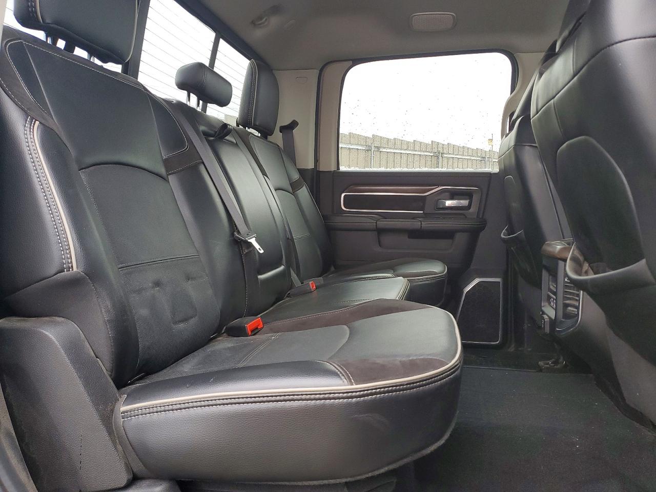 2024 Ram 3500 Laramie Gray vin: 3C63R3JL9RG167714