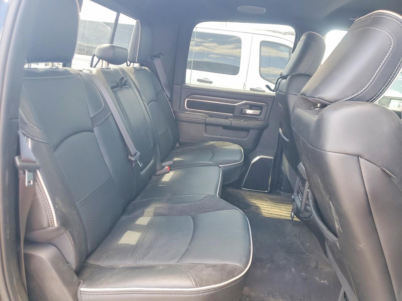 2026 Ram 3500 Laramie Black vin: 3C63R3JLXTG167065