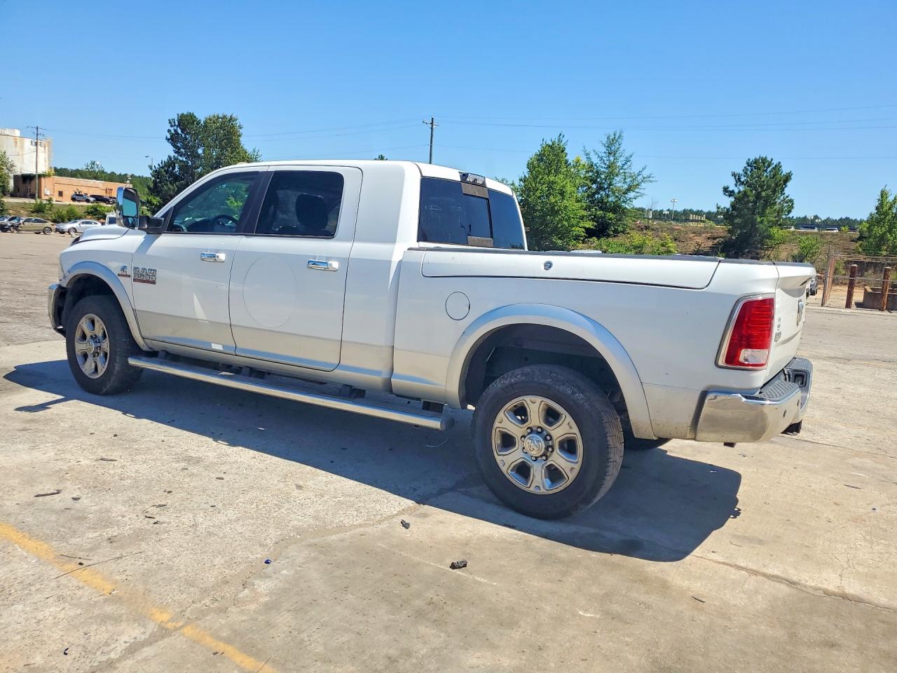 2014 Ram 3500 Laramie White vin: 3C63R3ML9EG295103