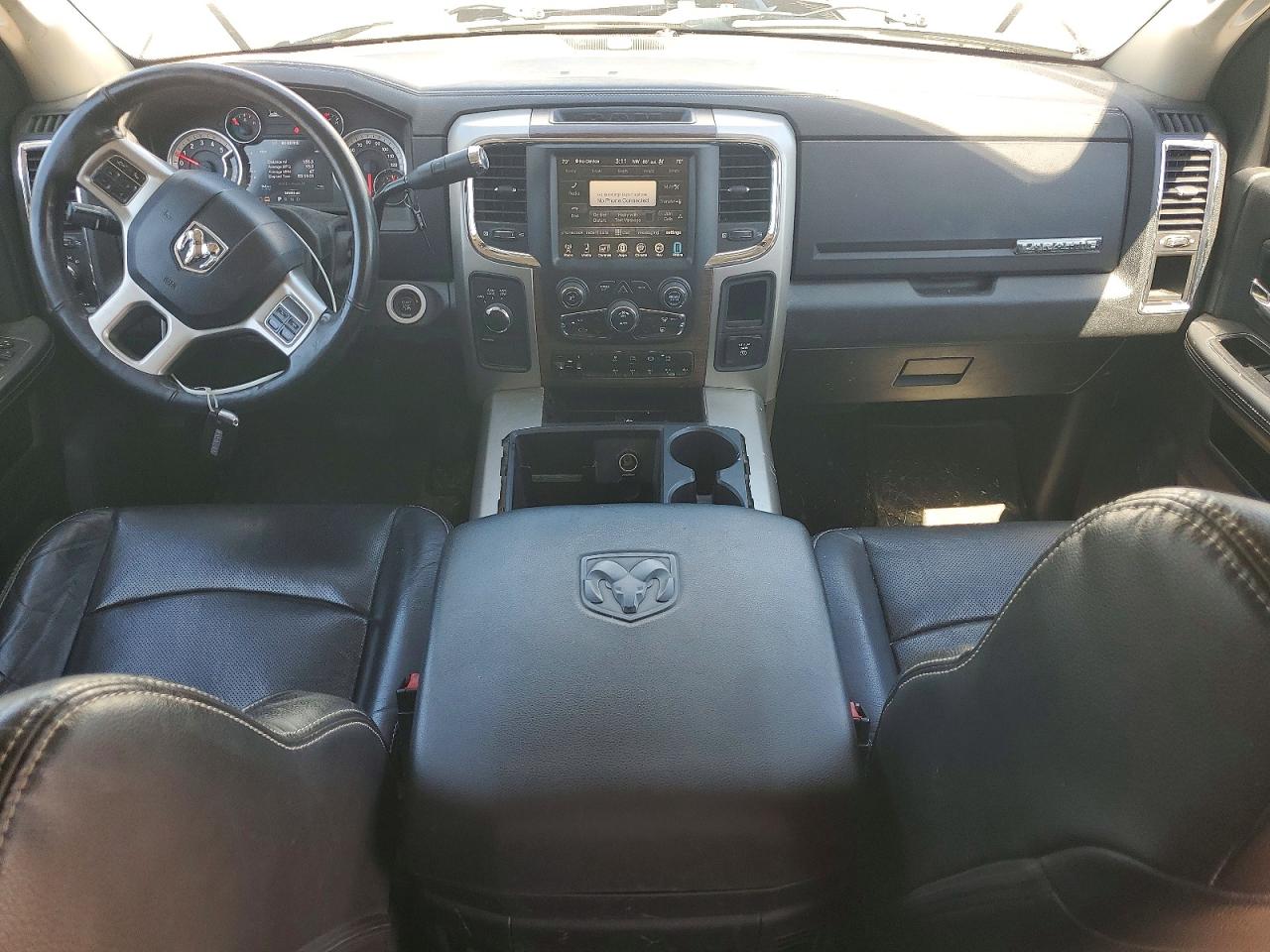 2014 Ram 3500 Laramie White vin: 3C63R3ML9EG295103